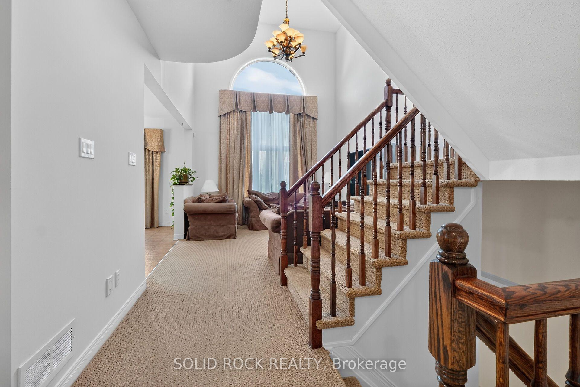Photo 10 of 131 Finn Court, Ottawa, Ridgemont — HOMEH
