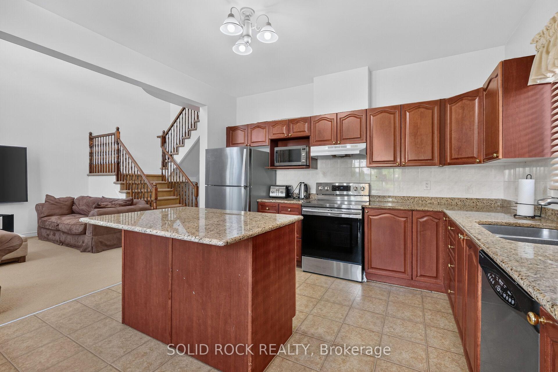 Photo 21 of 131 Finn Court, Ottawa, Ridgemont — HOMEH