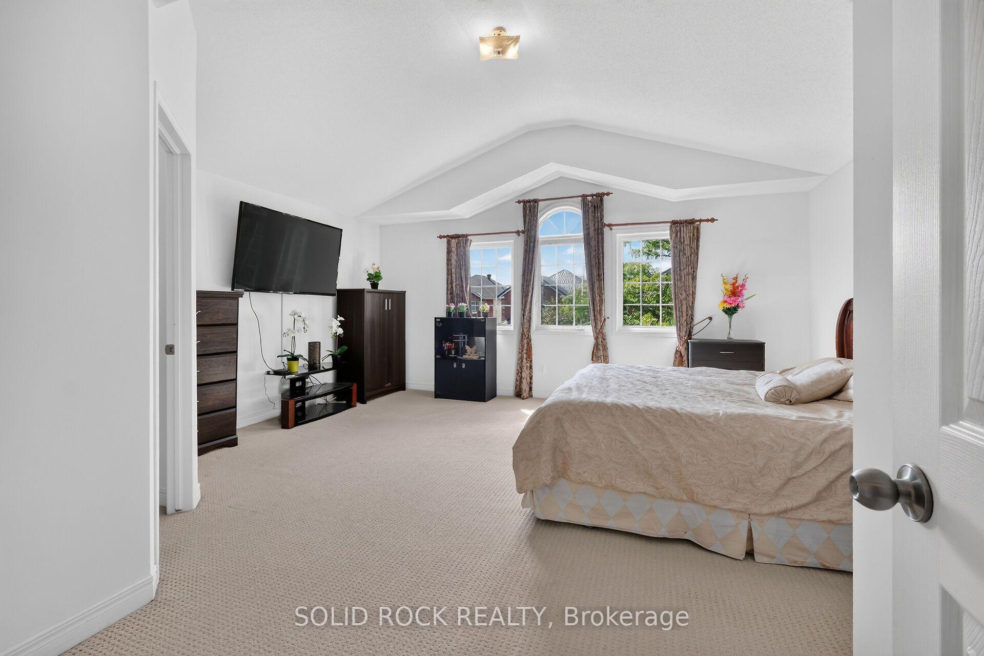 Photo 26 of 131 Finn Court, Ottawa, Ridgemont — HOMEH