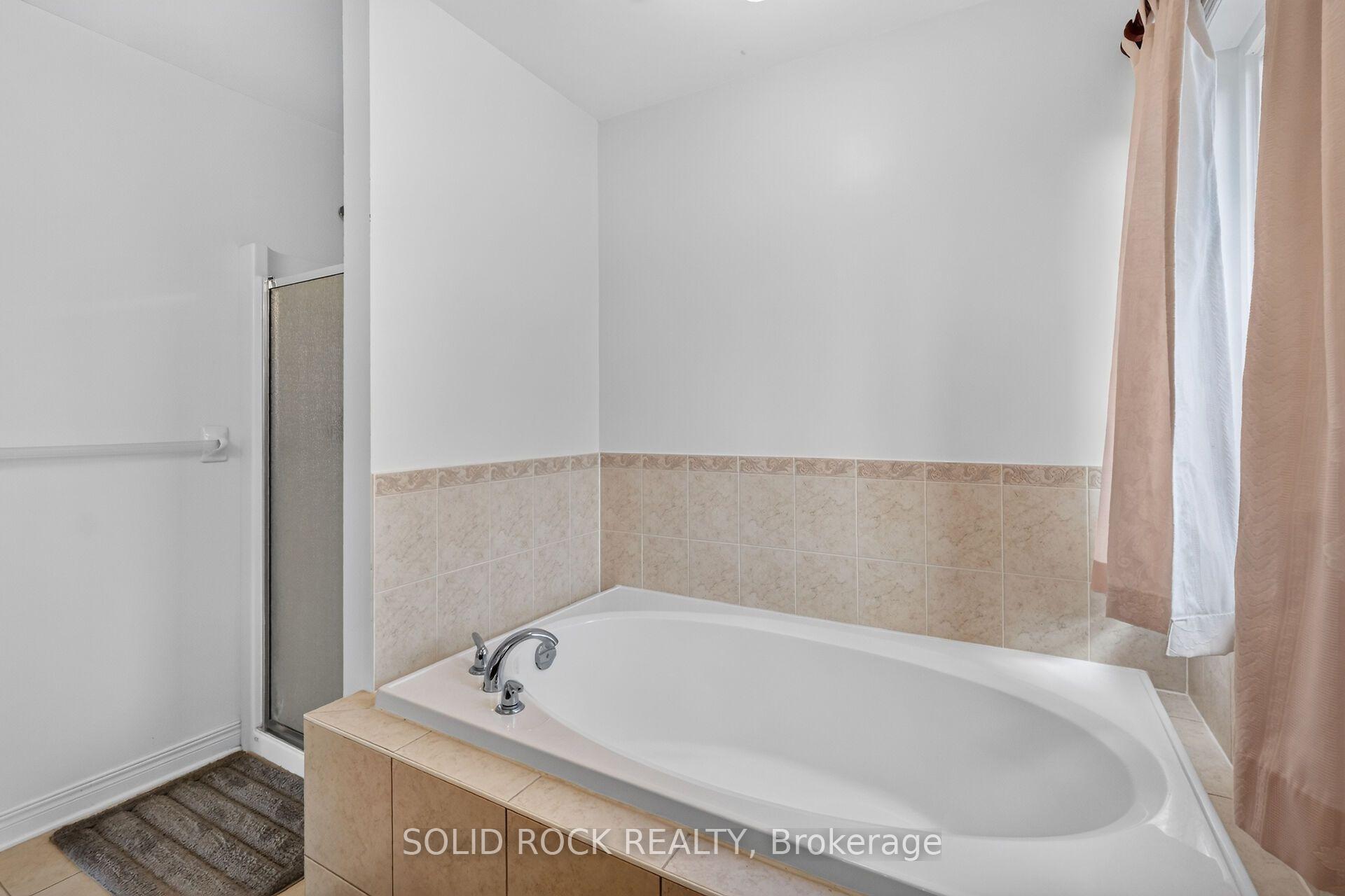 Photo 31 of 131 Finn Court, Ottawa, Ridgemont — HOMEH