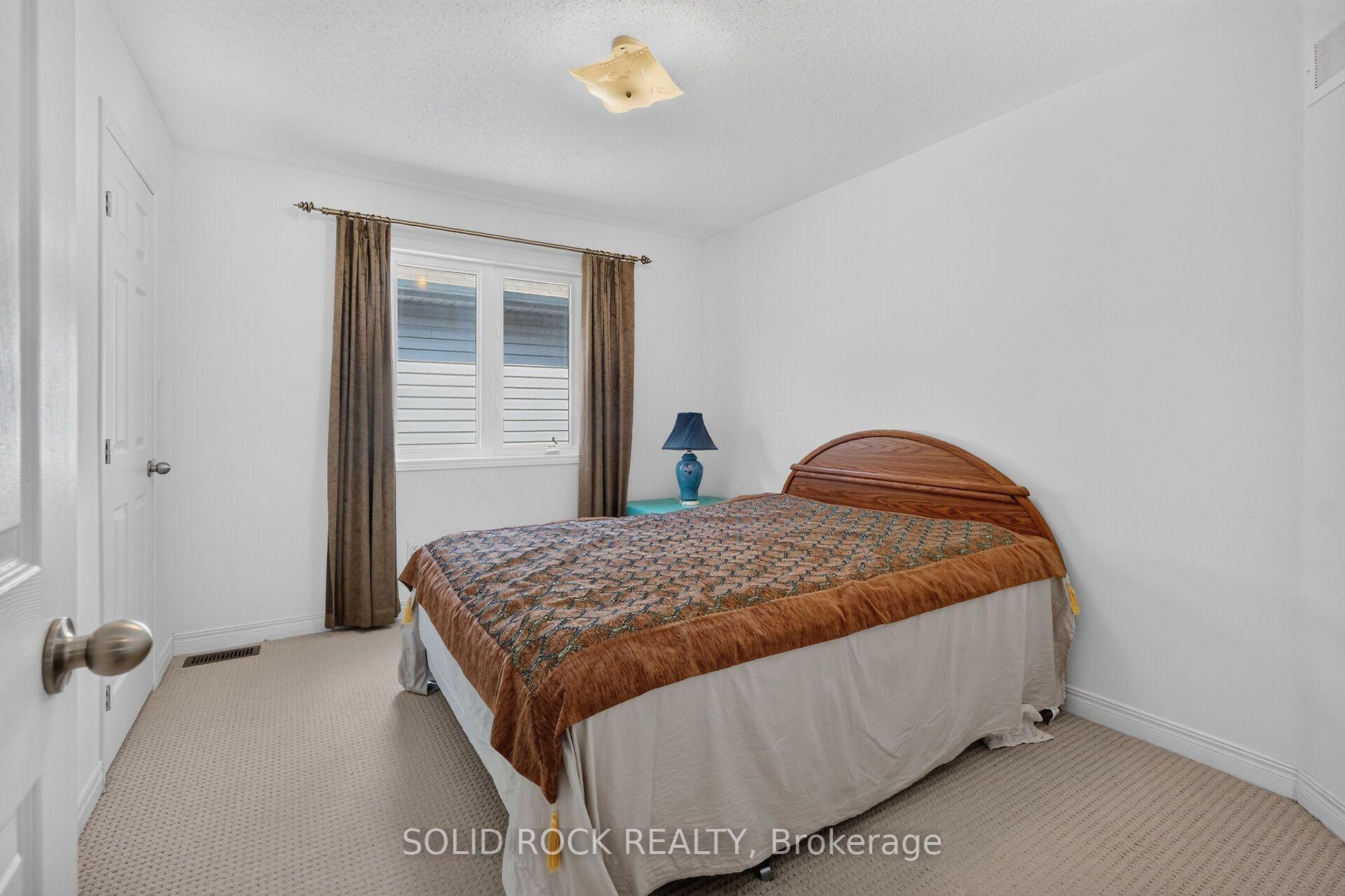 Photo 36 of 131 Finn Court, Ottawa, Ridgemont — HOMEH