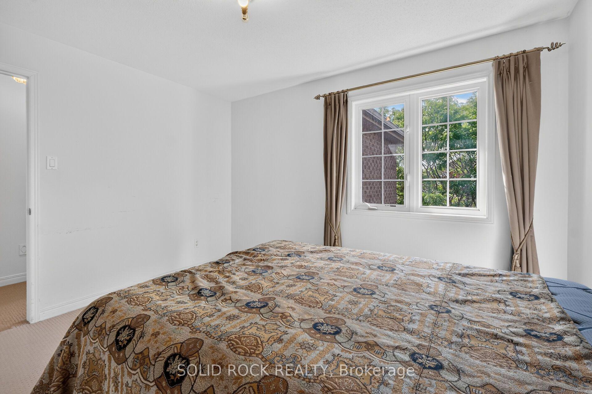 Photo 43 of 131 Finn Court, Ottawa, Ridgemont — HOMEH