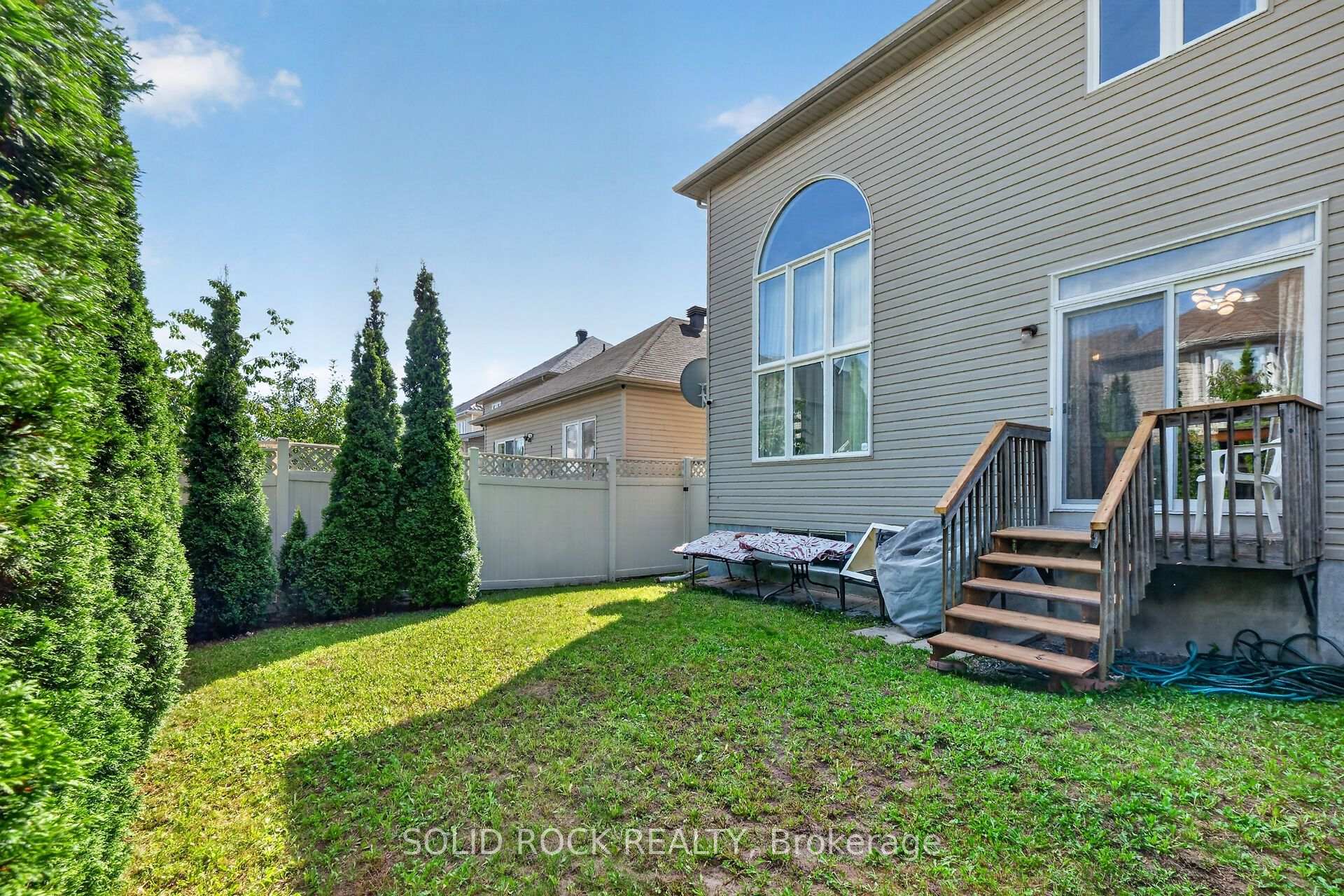 Photo 45 of 131 Finn Court, Ottawa, Ridgemont — HOMEH