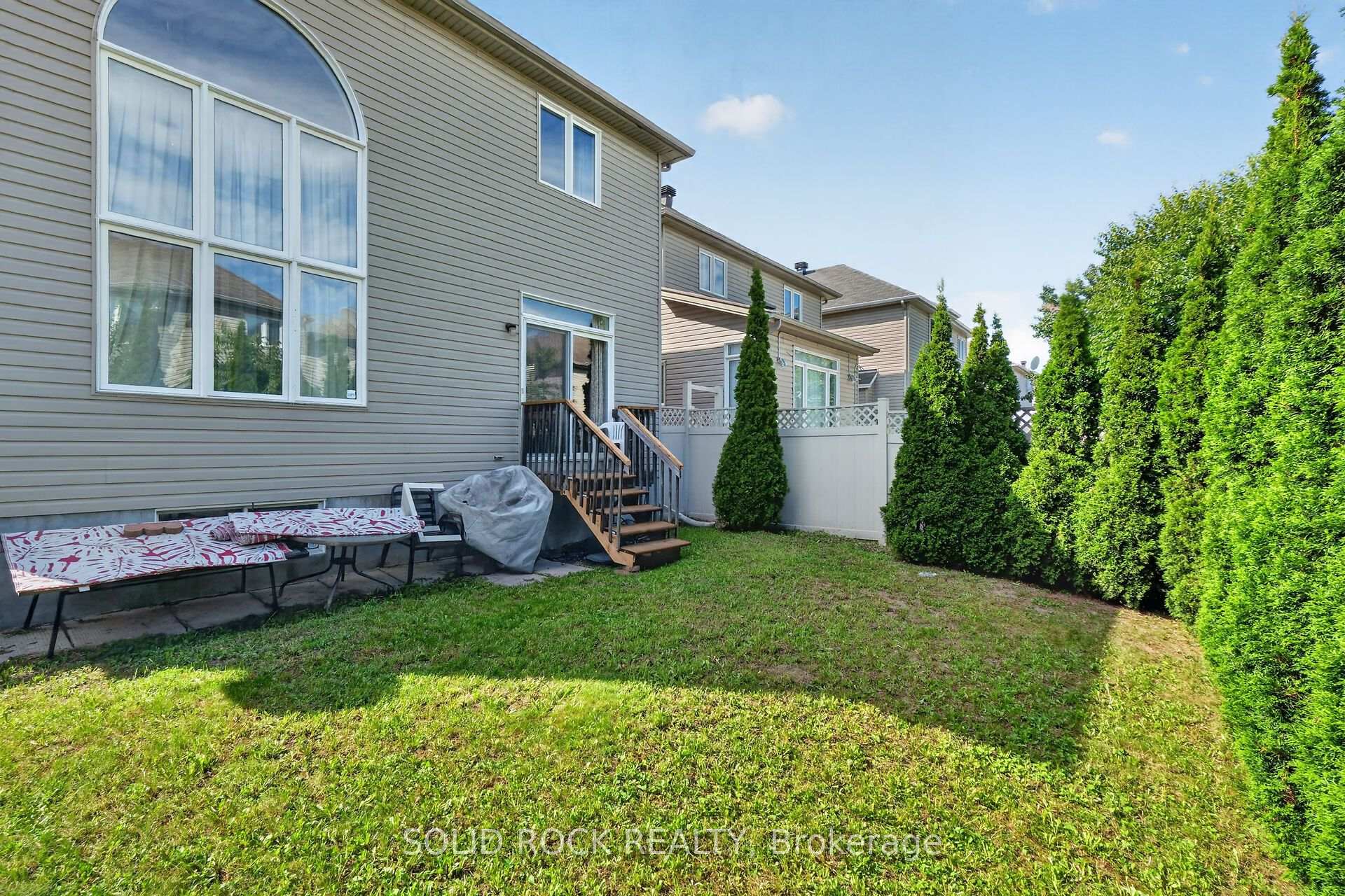 Photo 46 of 131 Finn Court, Ottawa, Ridgemont — HOMEH