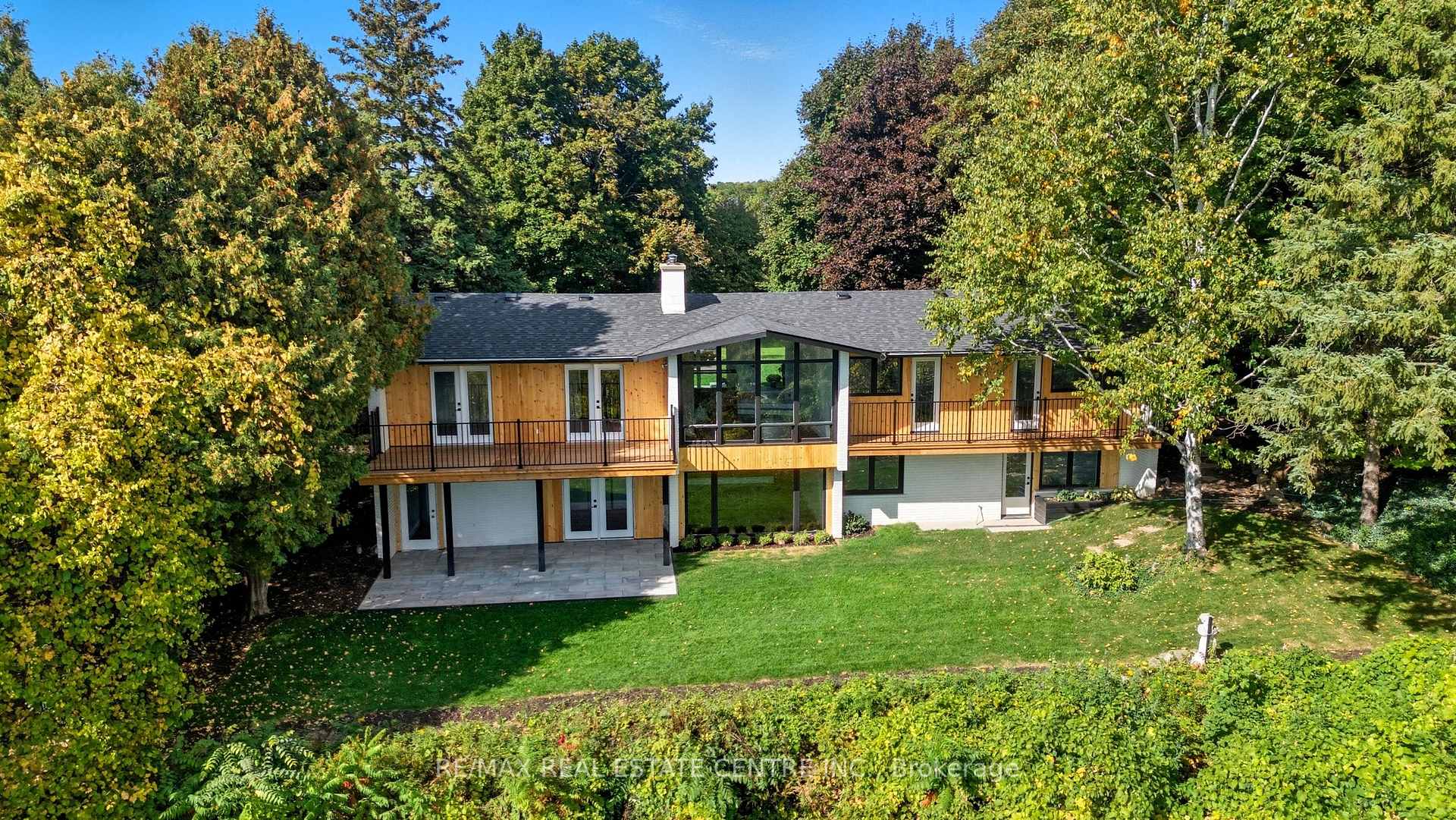 Photo 5 of 50 Oak Avenue, Hamilton, Greensville — HOMEH