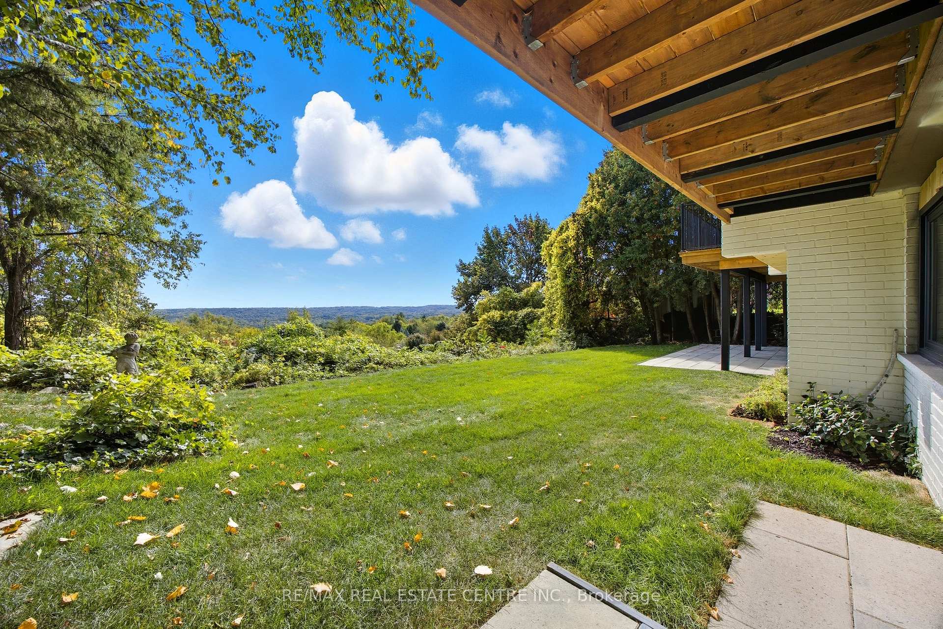 Photo 7 of 50 Oak Avenue, Hamilton, Greensville — HOMEH