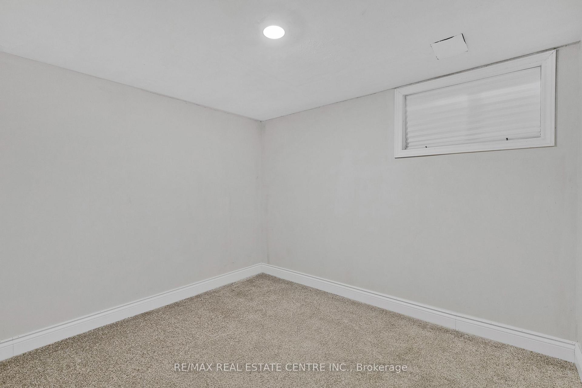 Photo 22 of 50 Oak Avenue, Hamilton, Greensville — HOMEH