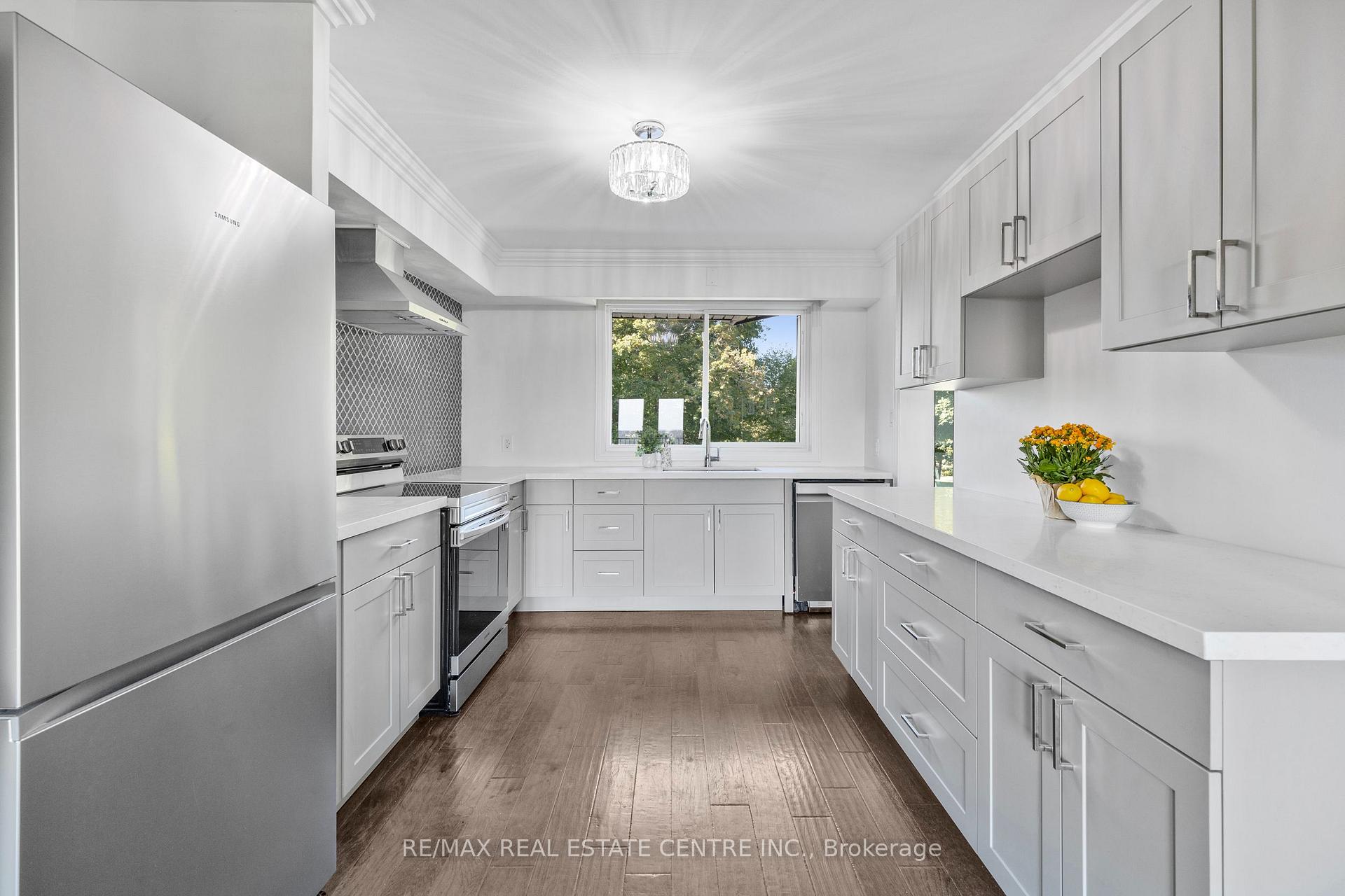 Photo 30 of 50 Oak Avenue, Hamilton, Greensville — HOMEH