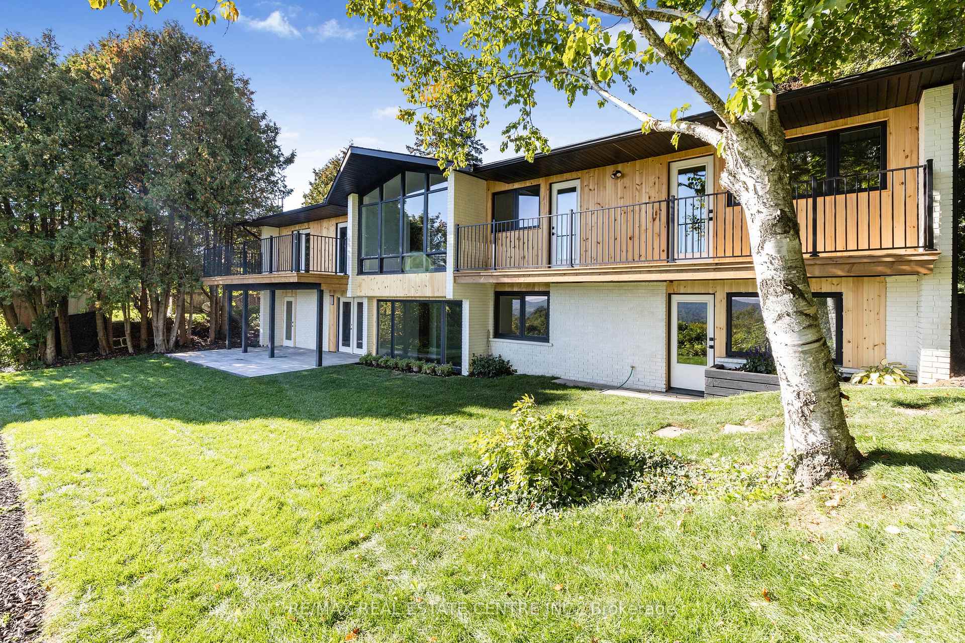 Photo 40 of 50 Oak Avenue, Hamilton, Greensville — HOMEH