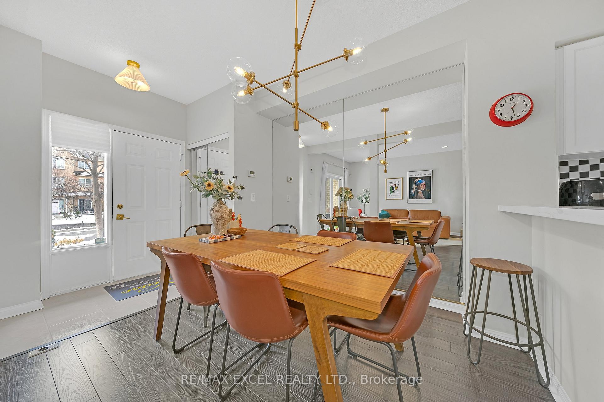 Photo 15 of Unit 3, 10 Cox Boulevard, Markham, Unionville — HOMEH