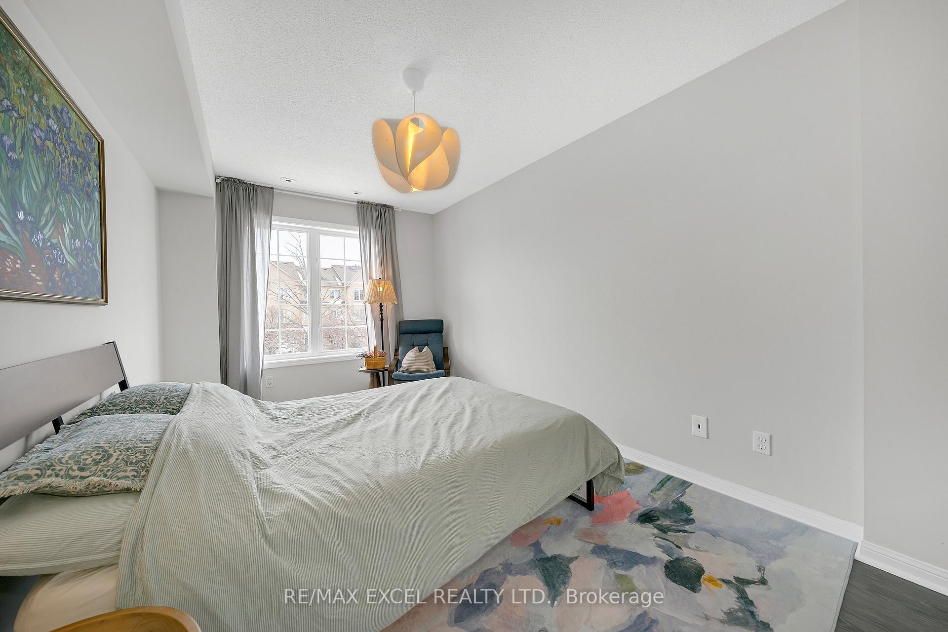 Photo 22 of Unit 3, 10 Cox Boulevard, Markham, Unionville — HOMEH