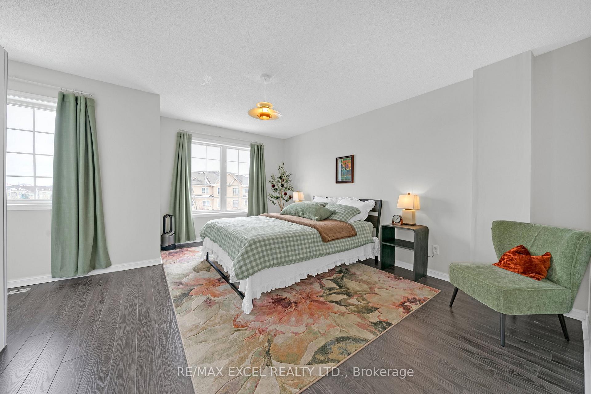 Photo 27 of Unit 3, 10 Cox Boulevard, Markham, Unionville — HOMEH