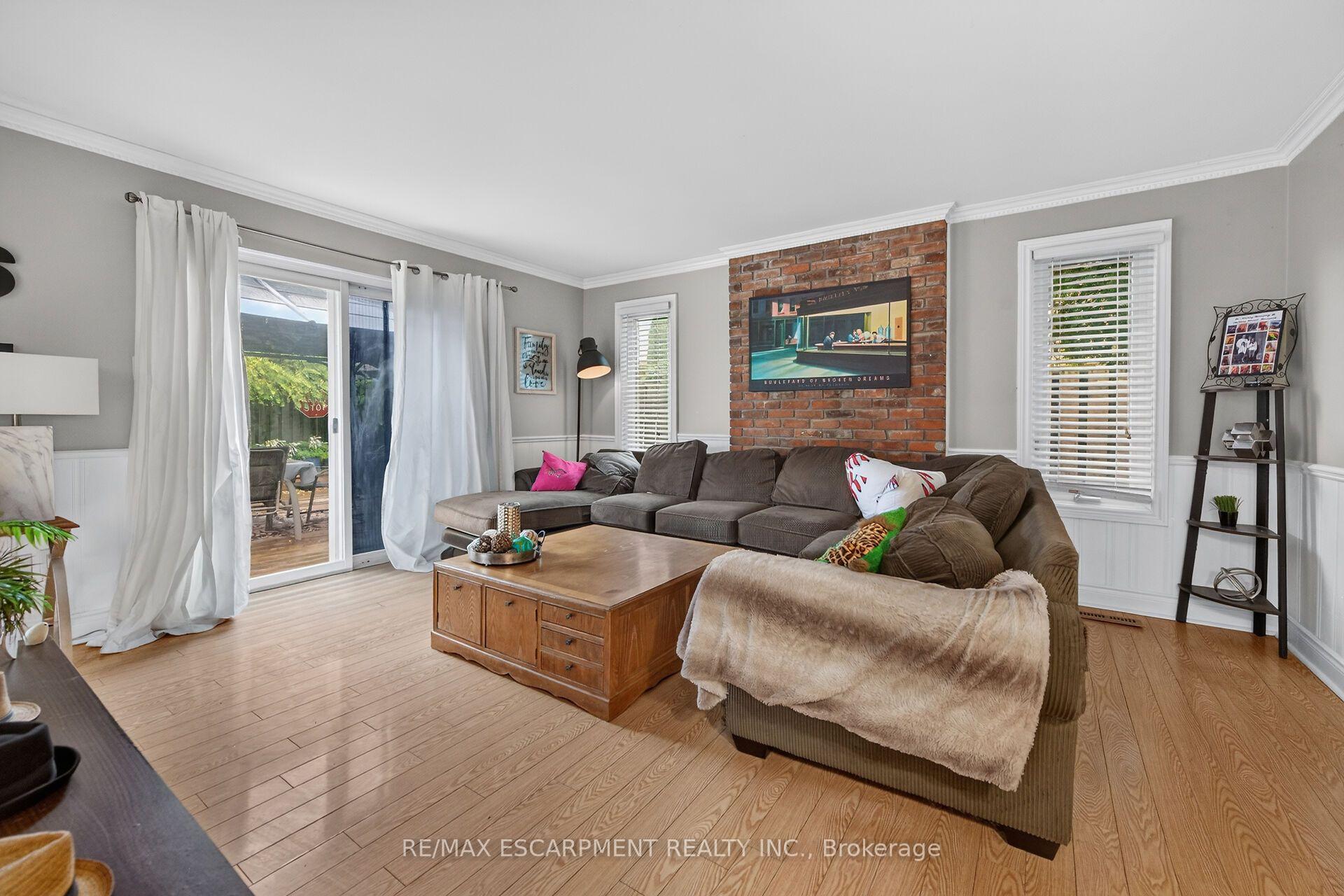 Photo 14 of 253 Highridge Avenue, Hamilton, Riverdale — HOMEH