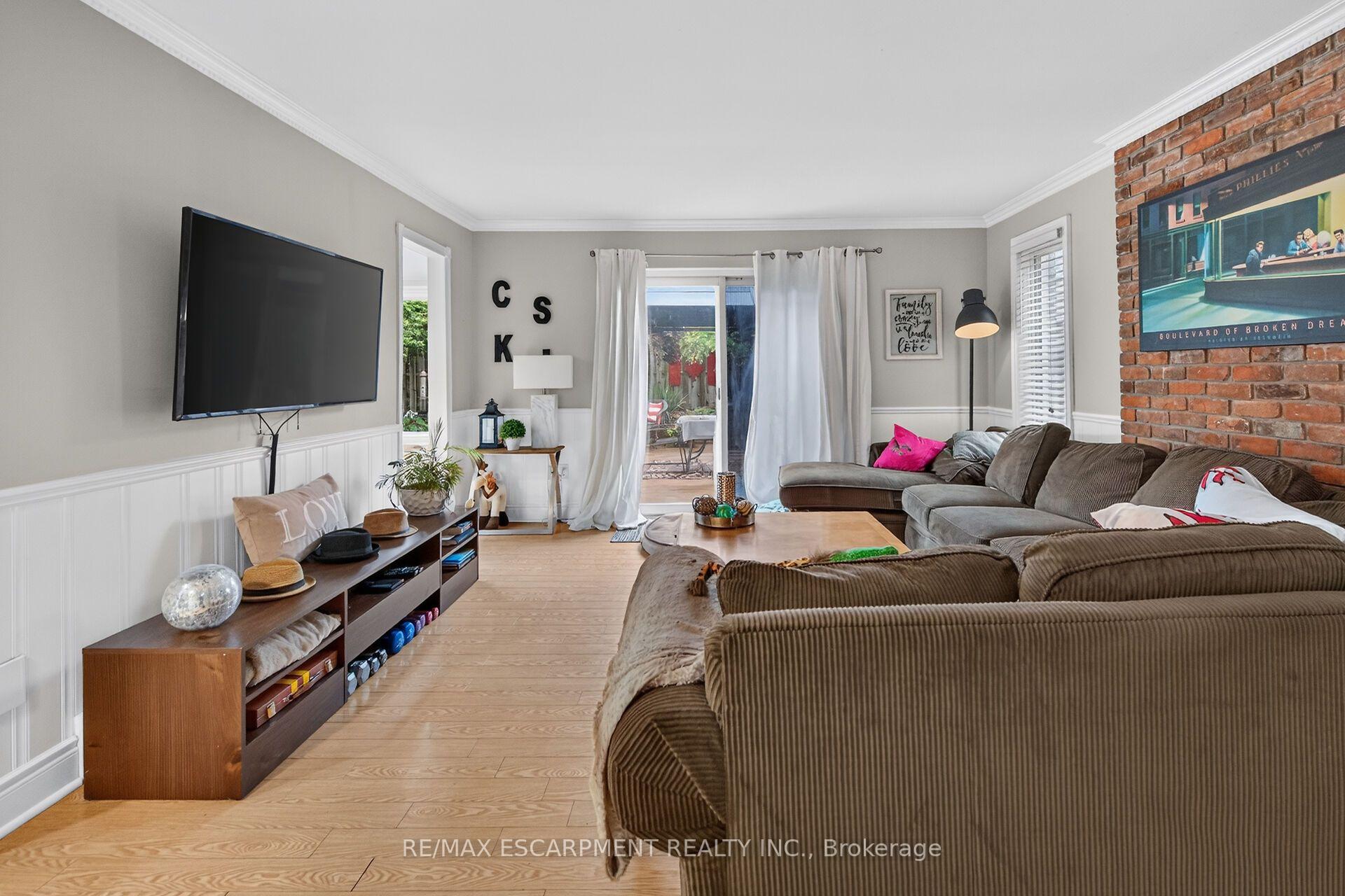 Photo 15 of 253 Highridge Avenue, Hamilton, Riverdale — HOMEH