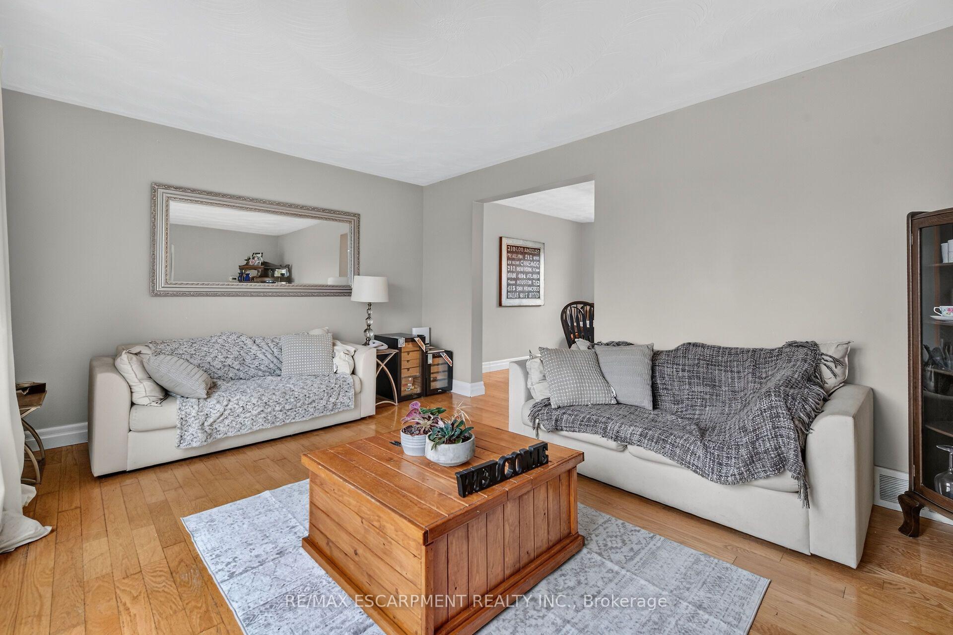 Photo 21 of 253 Highridge Avenue, Hamilton, Riverdale — HOMEH