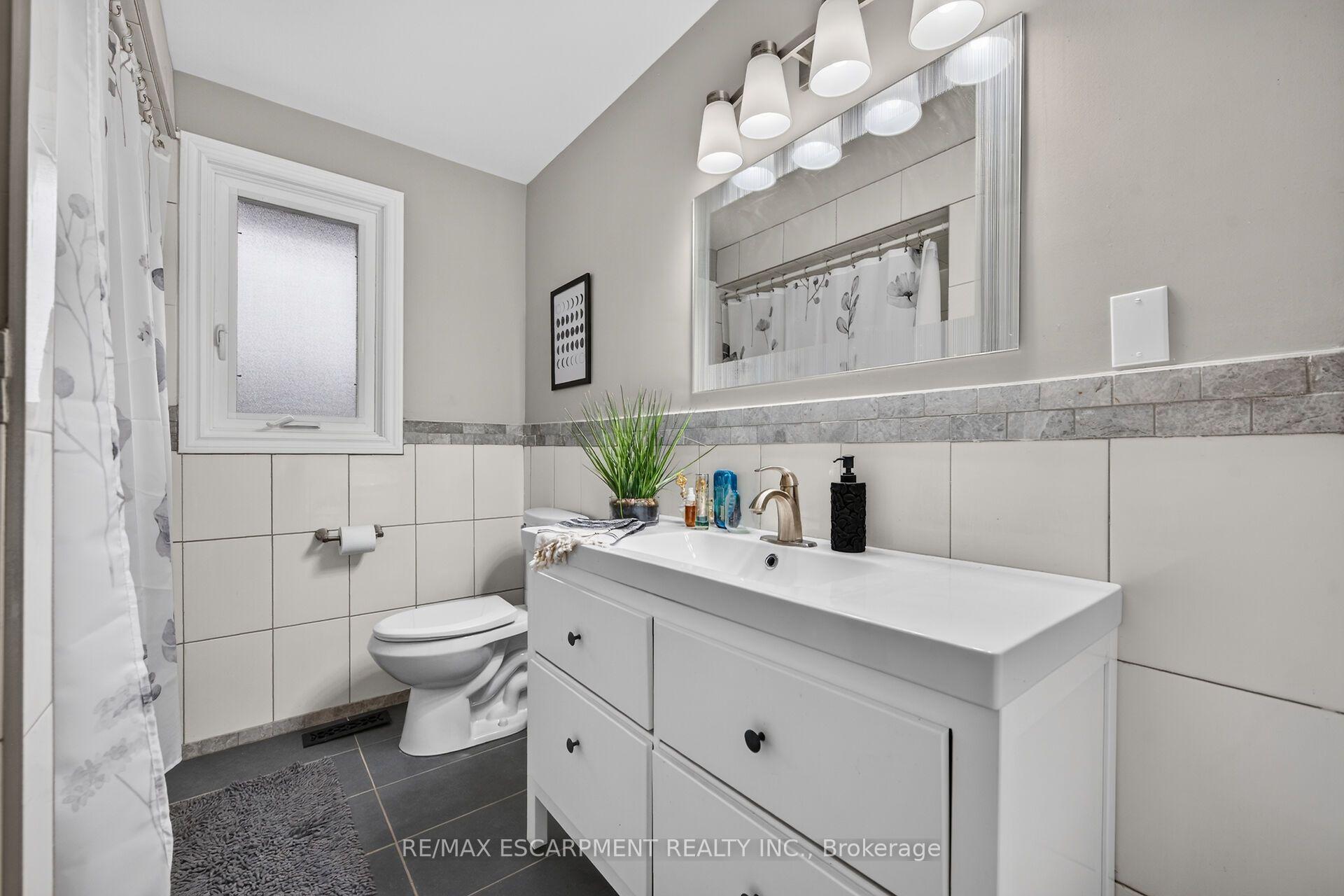 Photo 33 of 253 Highridge Avenue, Hamilton, Riverdale — HOMEH