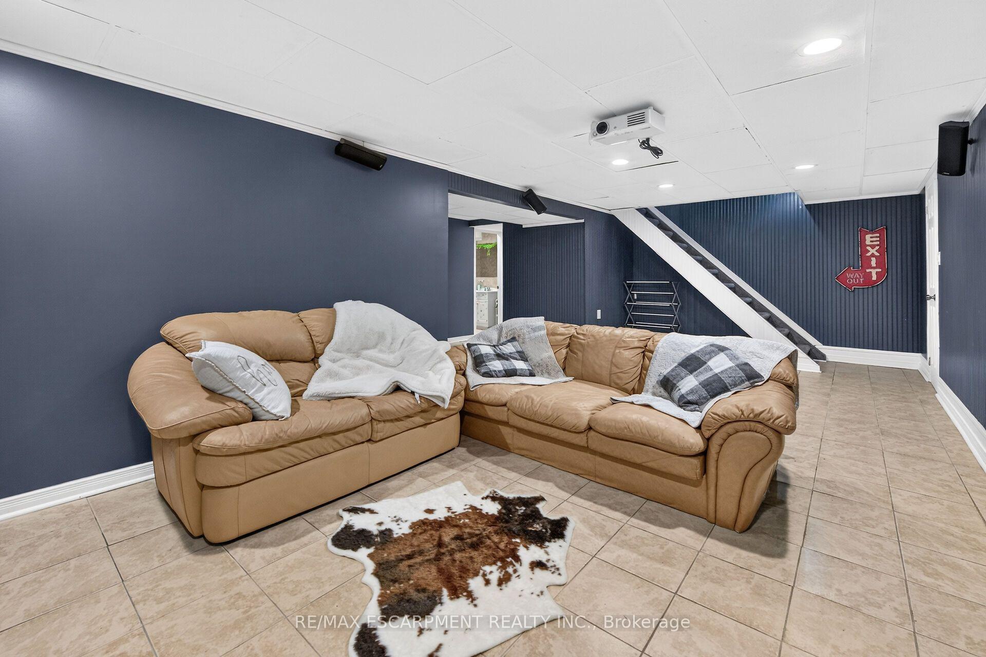 Photo 40 of 253 Highridge Avenue, Hamilton, Riverdale — HOMEH