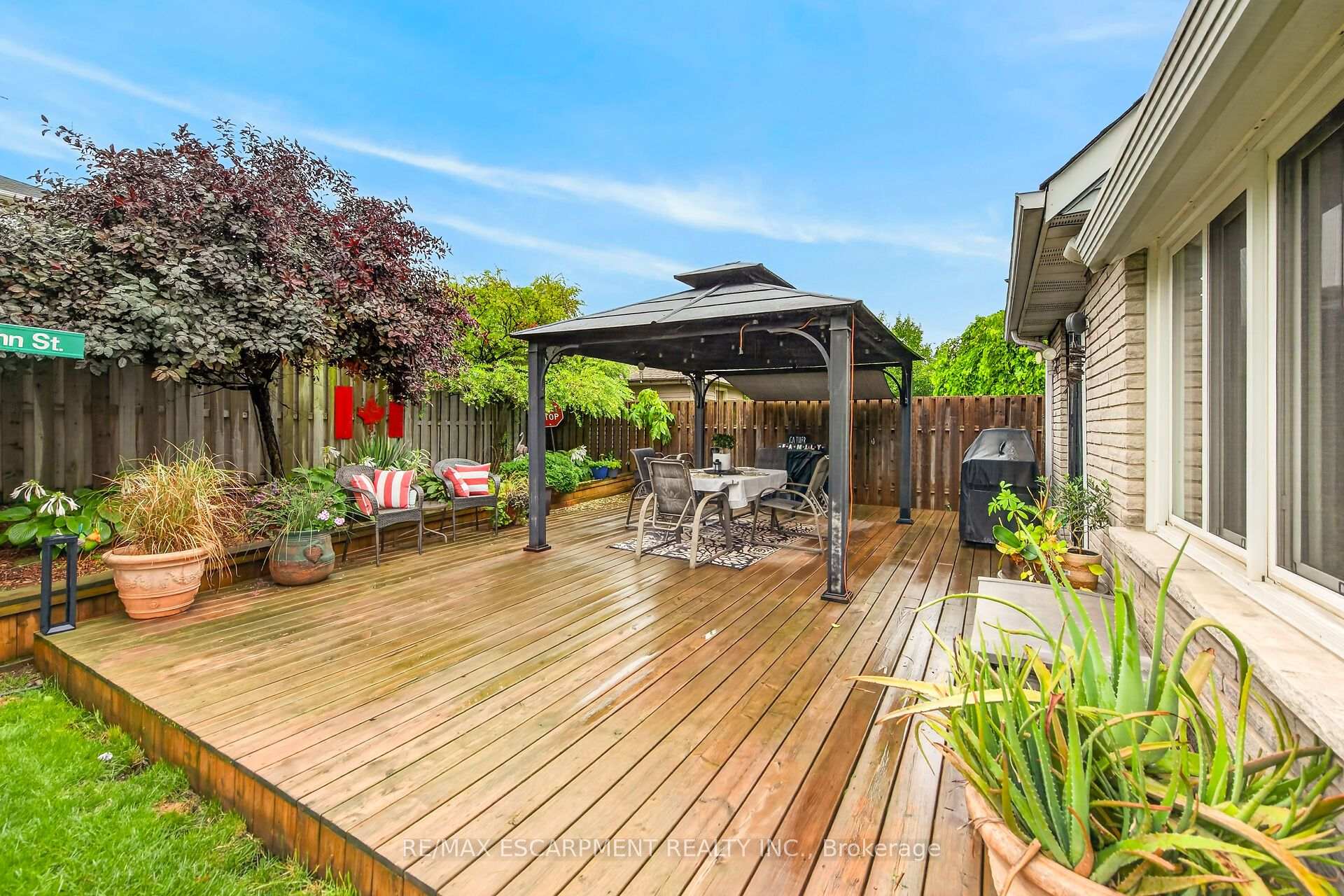 Photo 43 of 253 Highridge Avenue, Hamilton, Riverdale — HOMEH