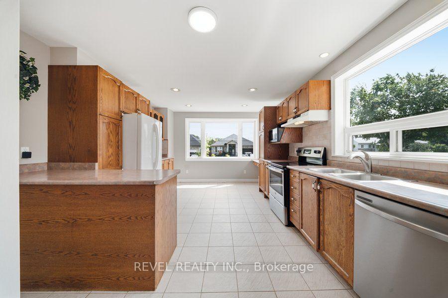 Photo 10 of 310 Caledon Avenue, Hamilton, Rolston — HOMEH