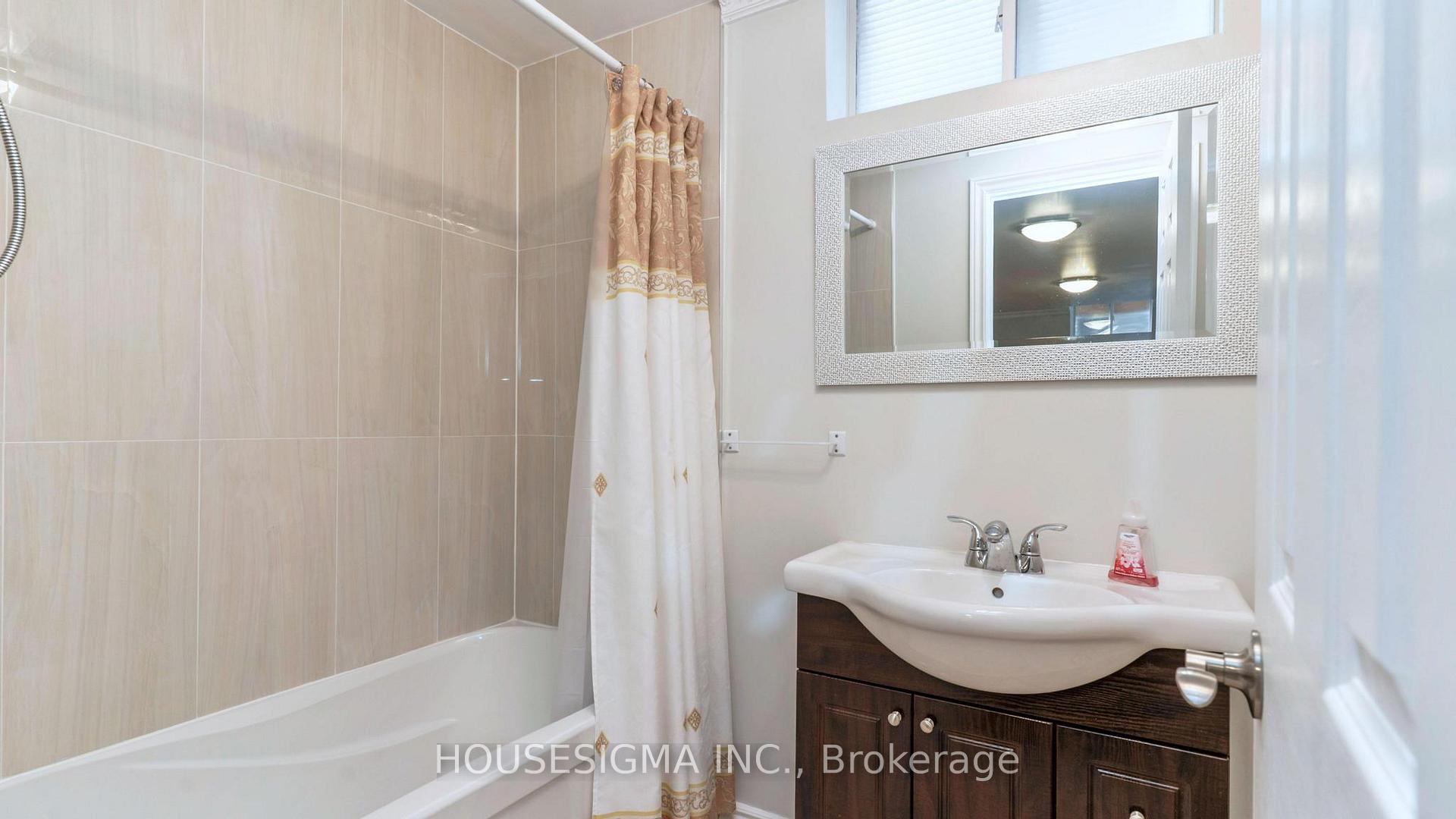 Photo 35 of 1389 Pleasantview Drive, London, North C — HOMEH