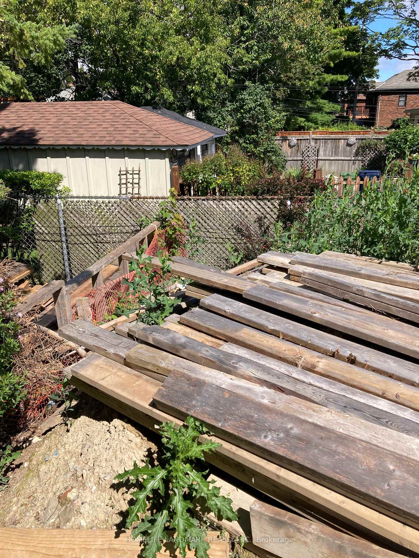 Photo 19 of 72 Seventh Street, Etobicoke, New Toronto — HOMEH
