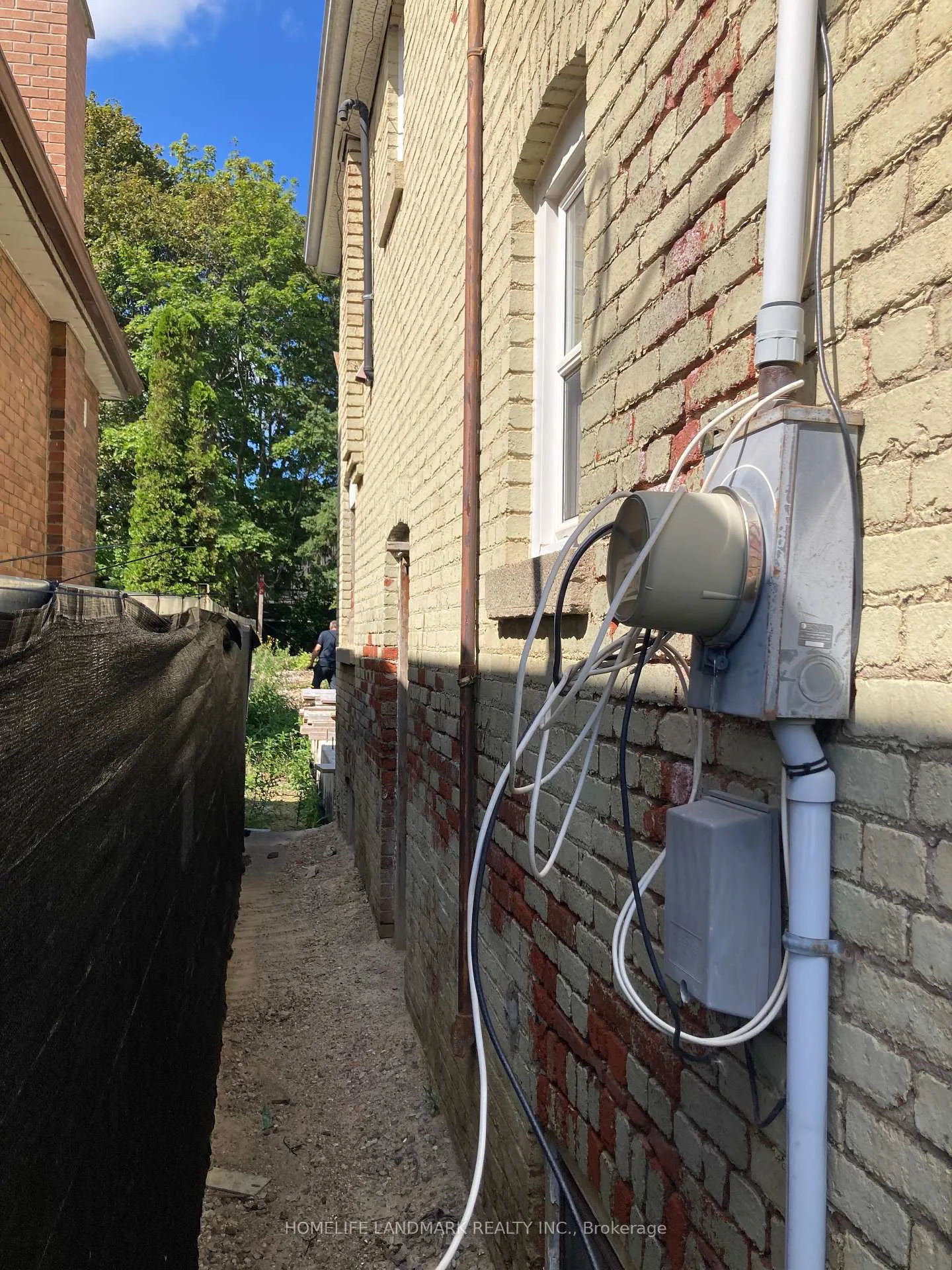Photo 7 of 72 Seventh Street, Etobicoke, New Toronto — HOMEH