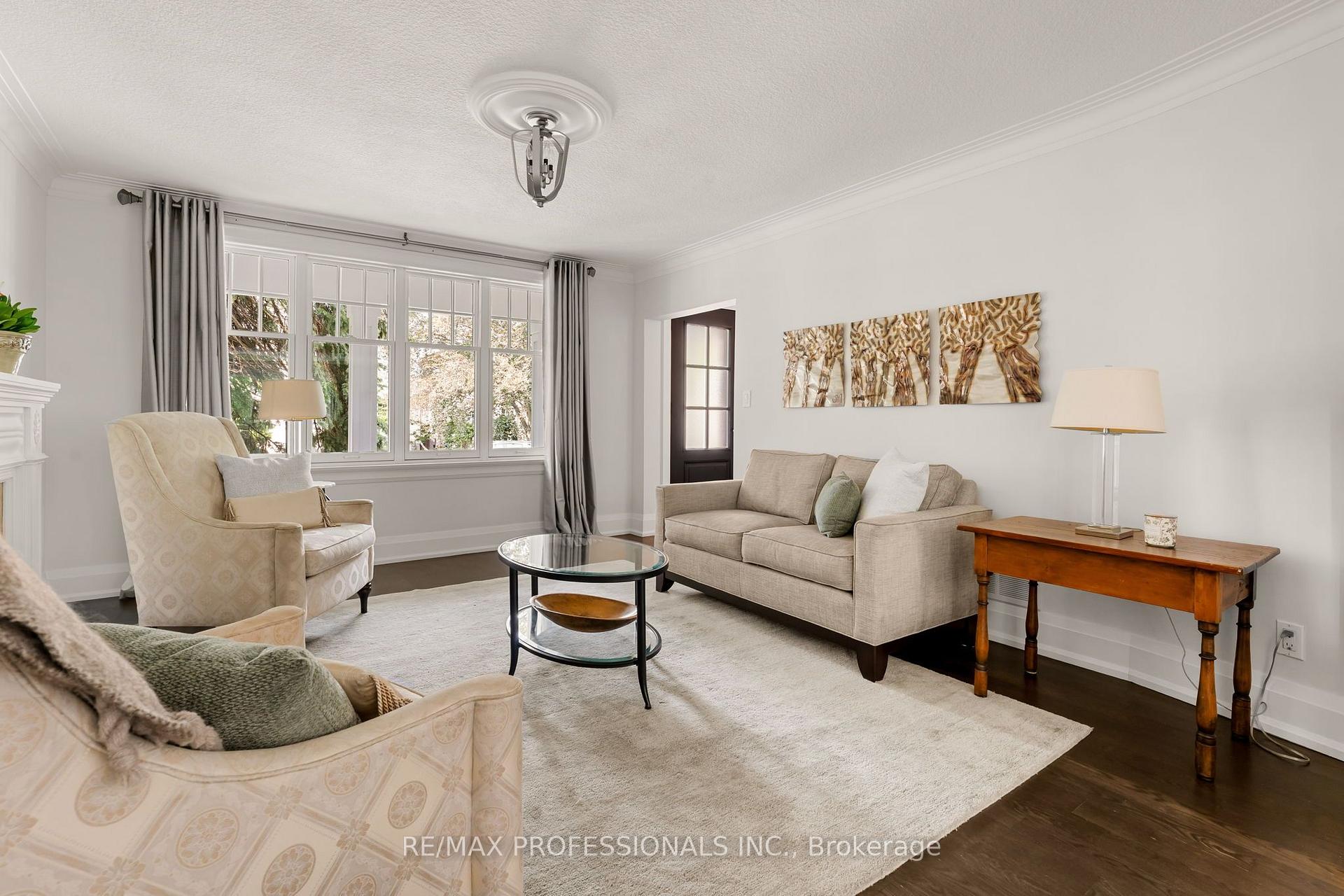 Photo 7 of 7 Bannon Avenue, Etobicoke, Kingsway South — HOMEH