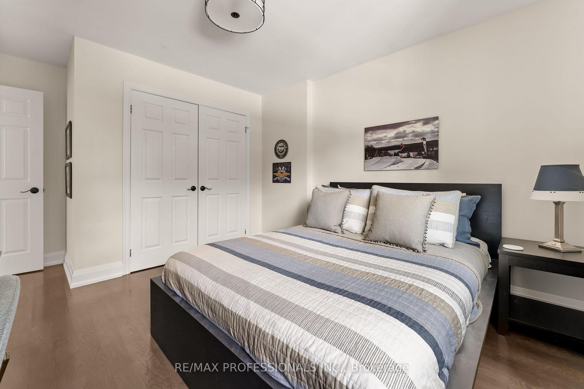 Photo 25 of 7 Bannon Avenue, Etobicoke, Kingsway South — HOMEH