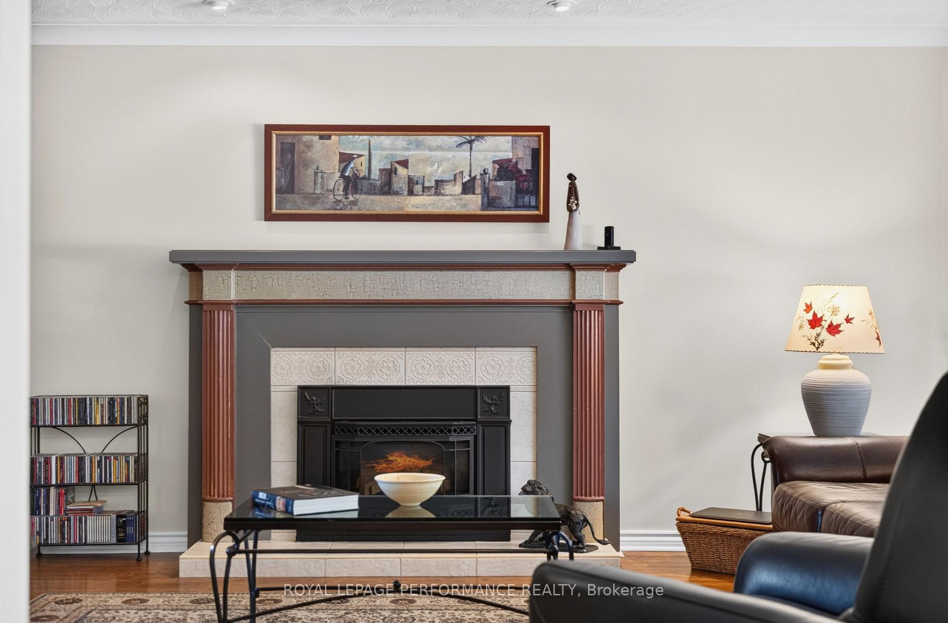 Photo 5 of 2407 Rosewood Avenue, Ottawa, Whitehaven — HOMEH