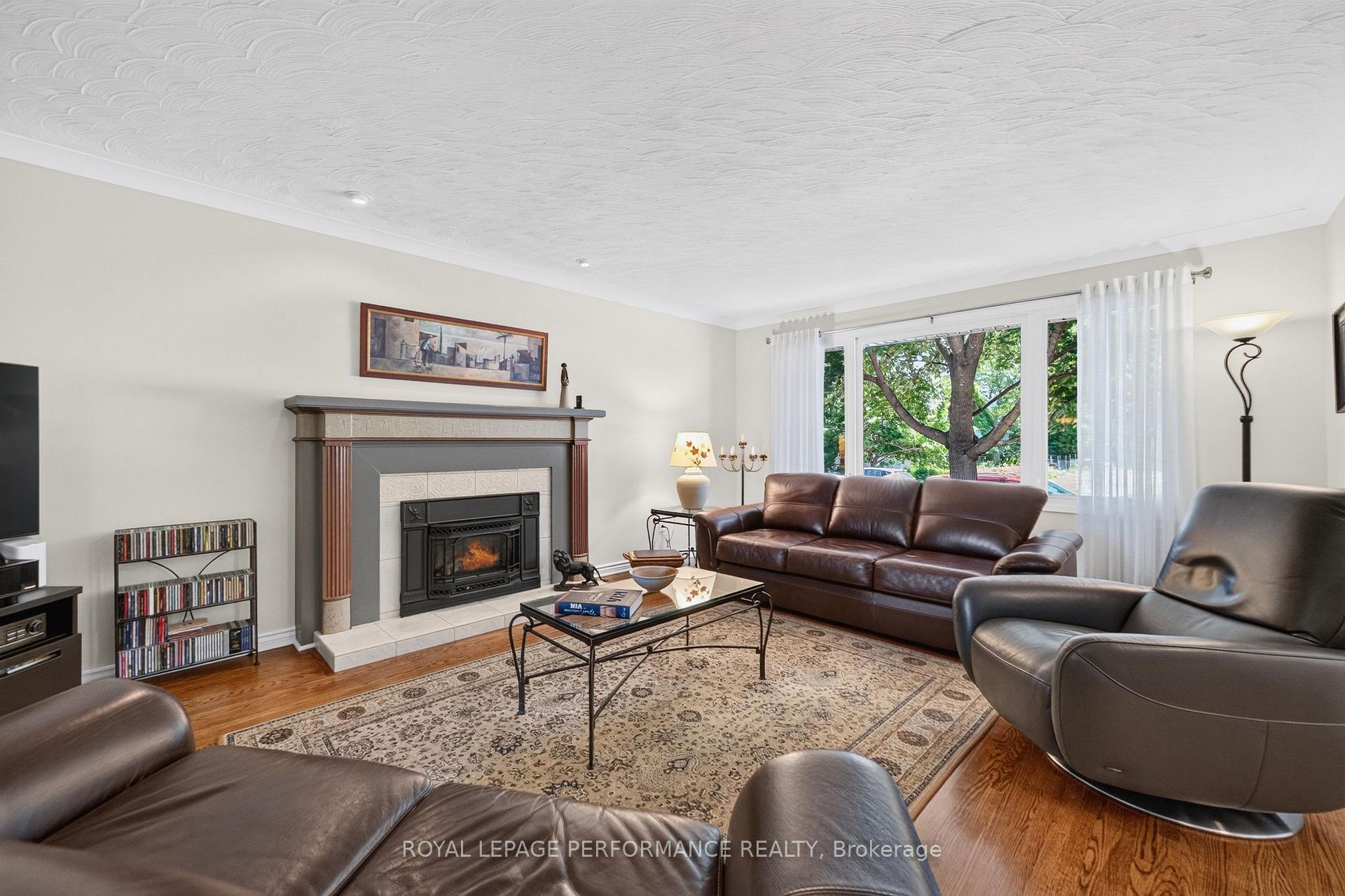 Photo 6 of 2407 Rosewood Avenue, Ottawa, Whitehaven — HOMEH