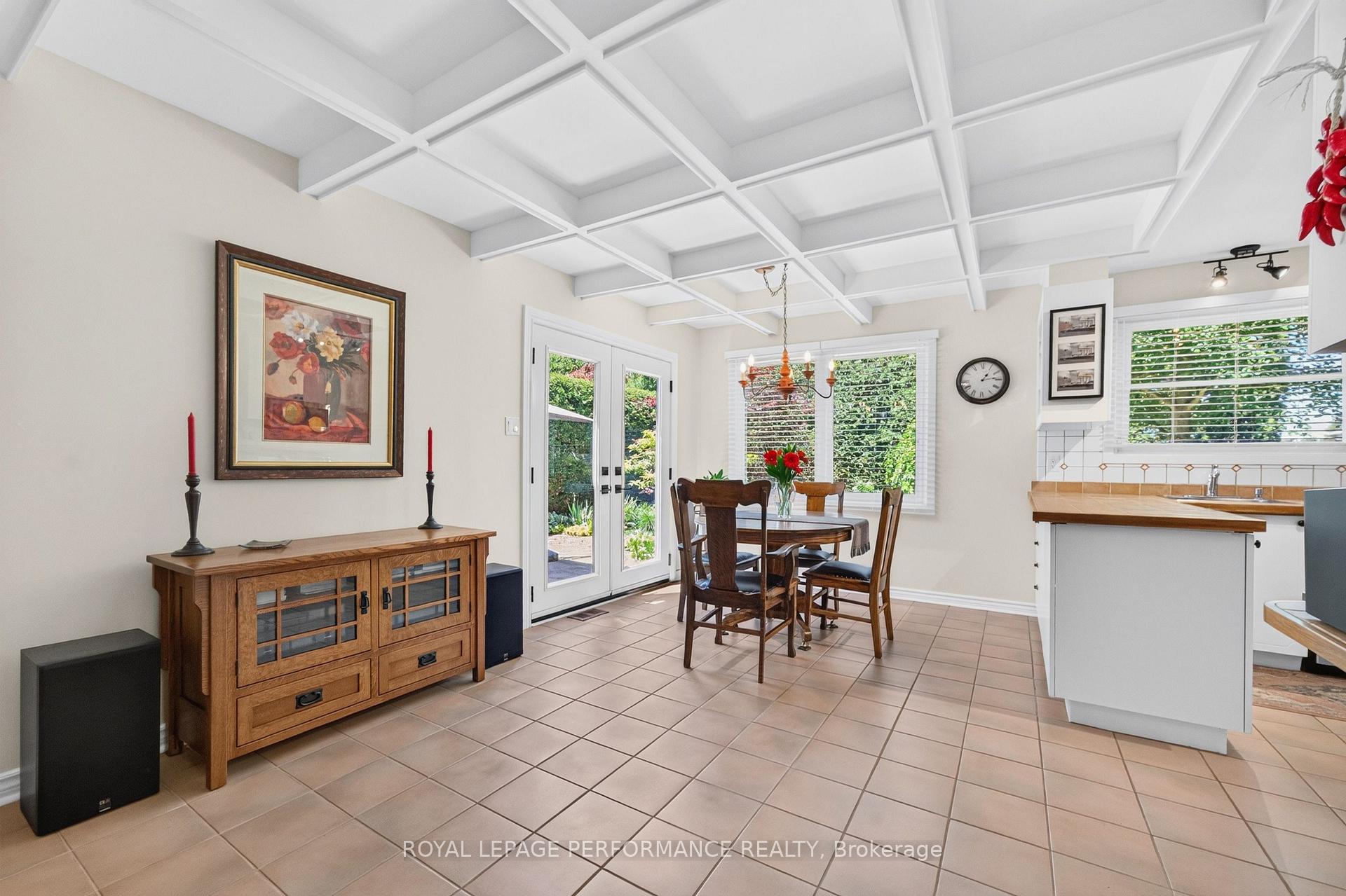 Photo 15 of 2407 Rosewood Avenue, Ottawa, Whitehaven — HOMEH