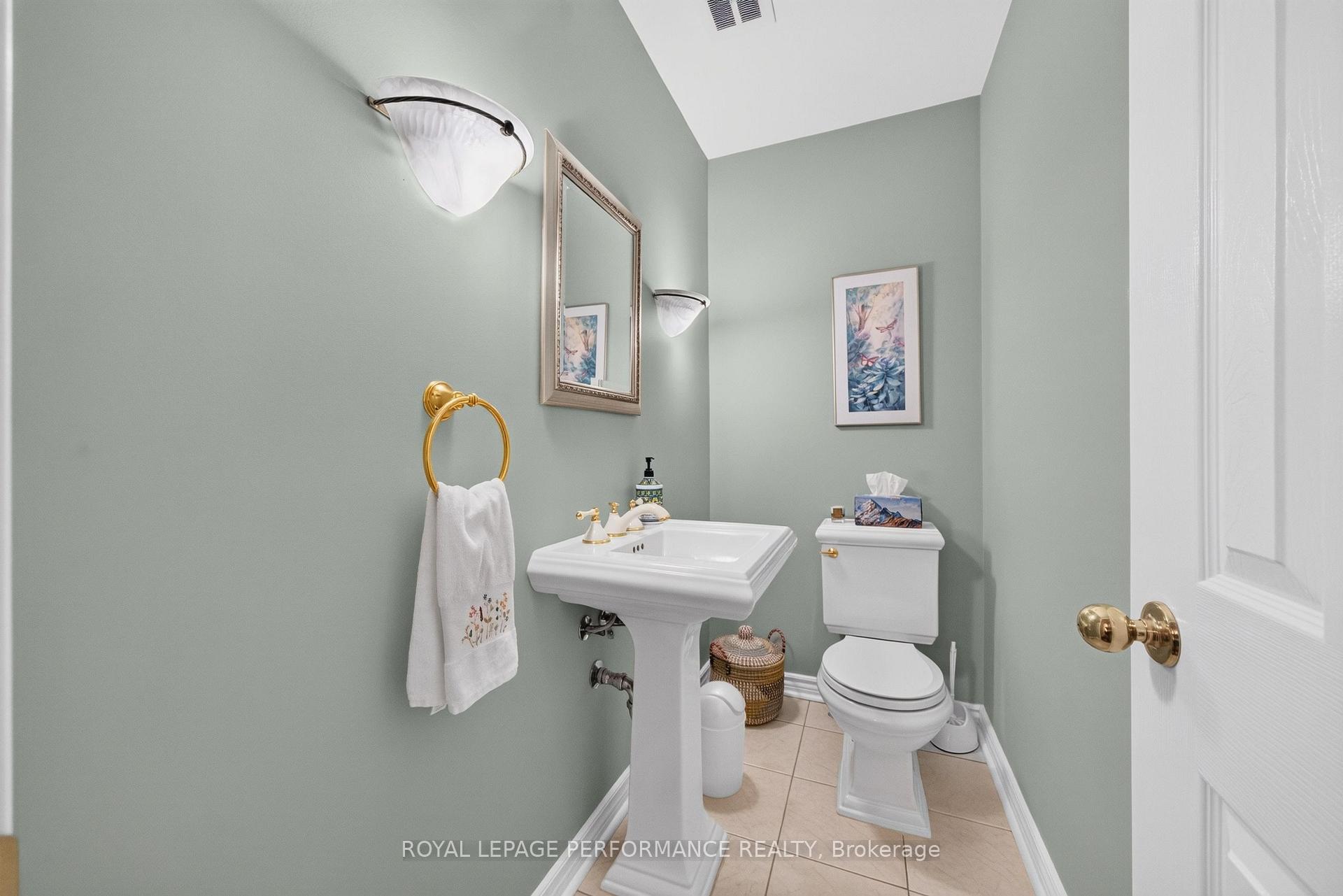 Photo 20 of 2407 Rosewood Avenue, Ottawa, Whitehaven — HOMEH
