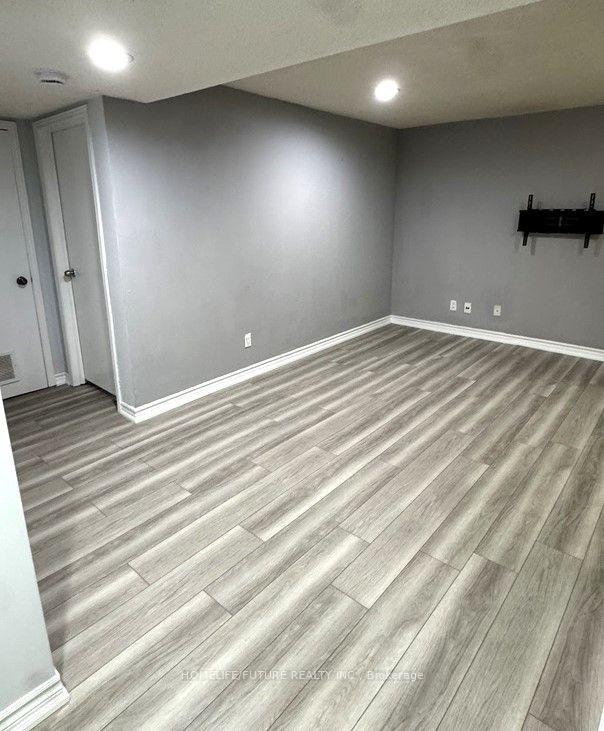Photo 4 of Unit Bsmt, 79 Beckwith Crescent, Markham, Milliken Mills East — HOMEH