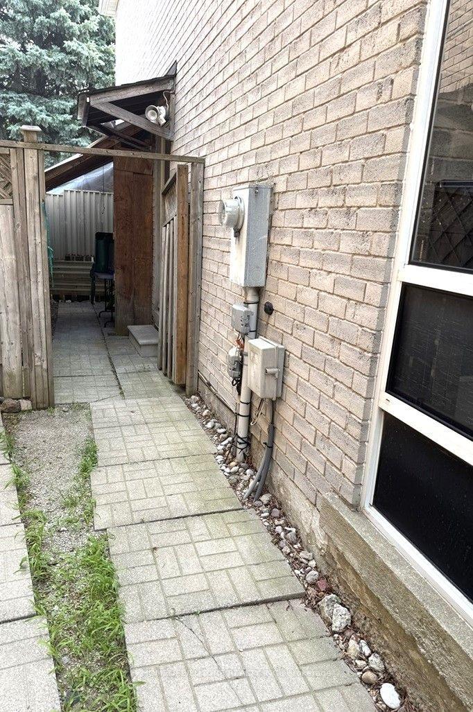 Photo 10 of Unit Bsmt, 79 Beckwith Crescent, Markham, Milliken Mills East — HOMEH