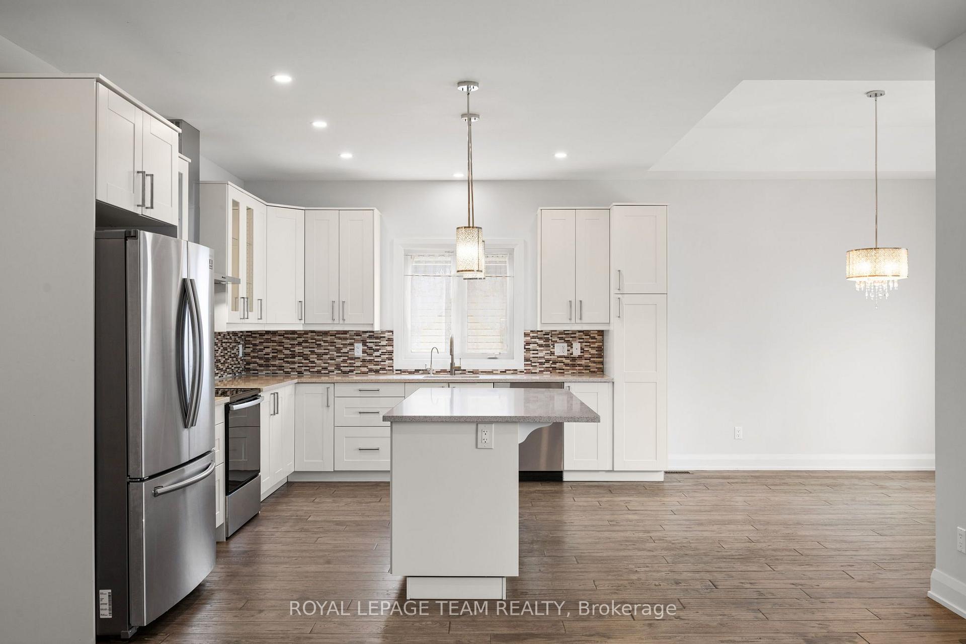 Photo 10 of 481 Lancaster Lane, North Dundas, Winchester — HOMEH