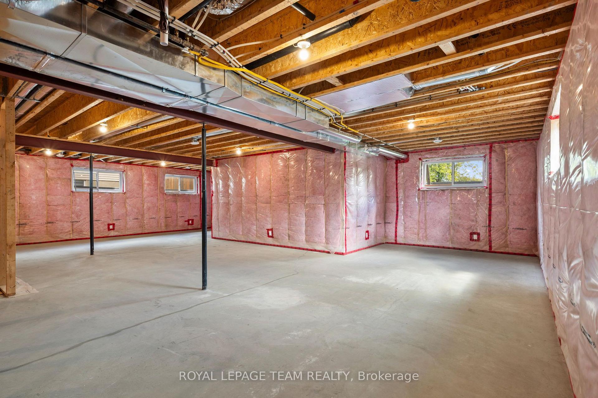 Photo 34 of 481 Lancaster Lane, North Dundas, Winchester — HOMEH