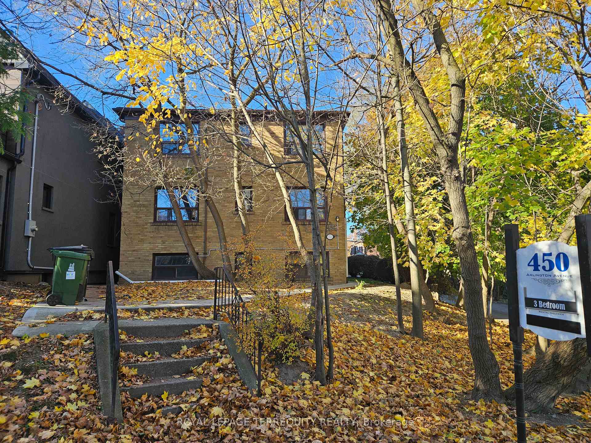 Front of Unit 5, 450 Arlington Avenue