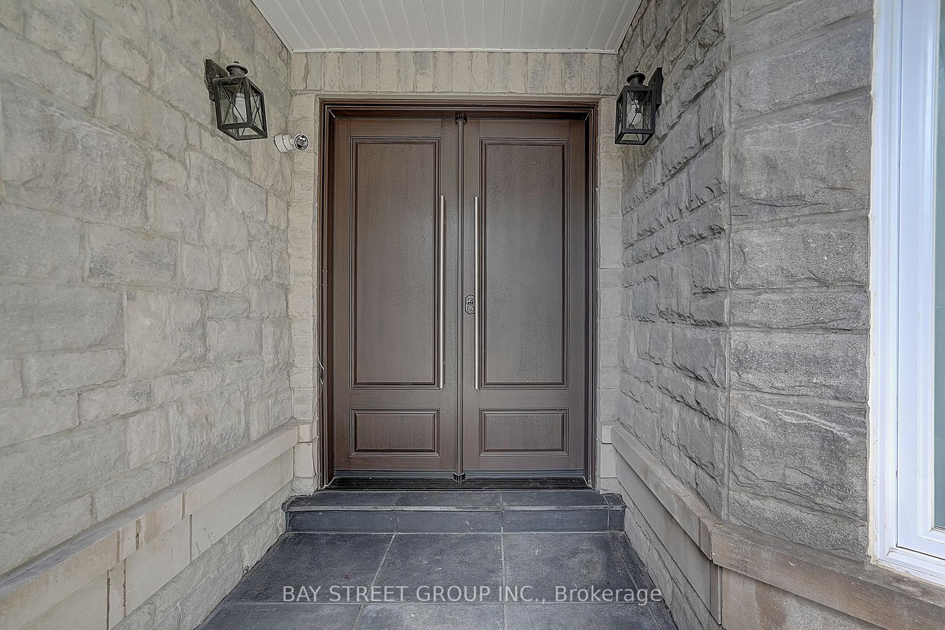 Photo 3 of 218 Boake Trail, Richmond Hill, Bayview Hill — HOMEH