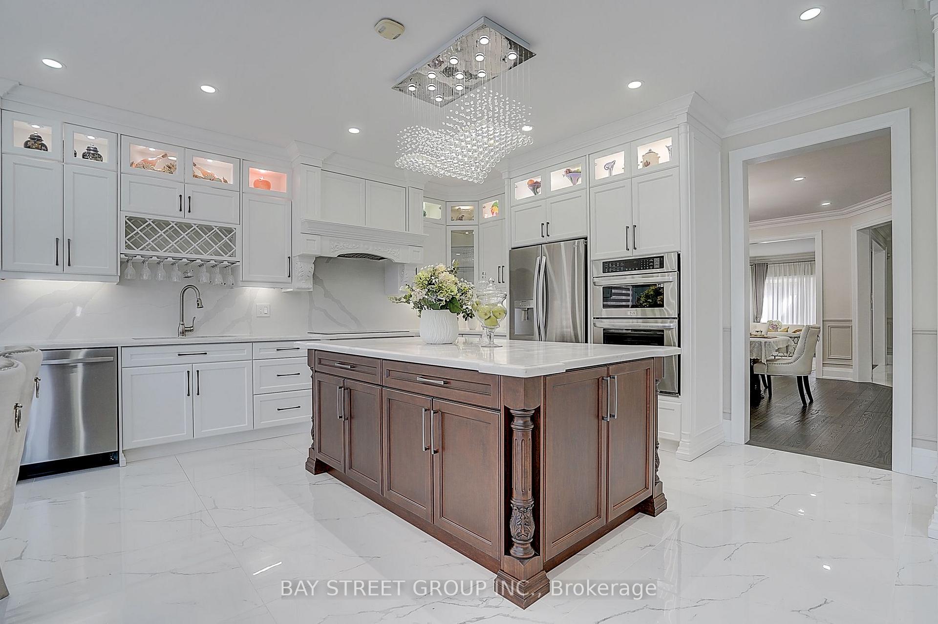 Photo 10 of 218 Boake Trail, Richmond Hill, Bayview Hill — HOMEH