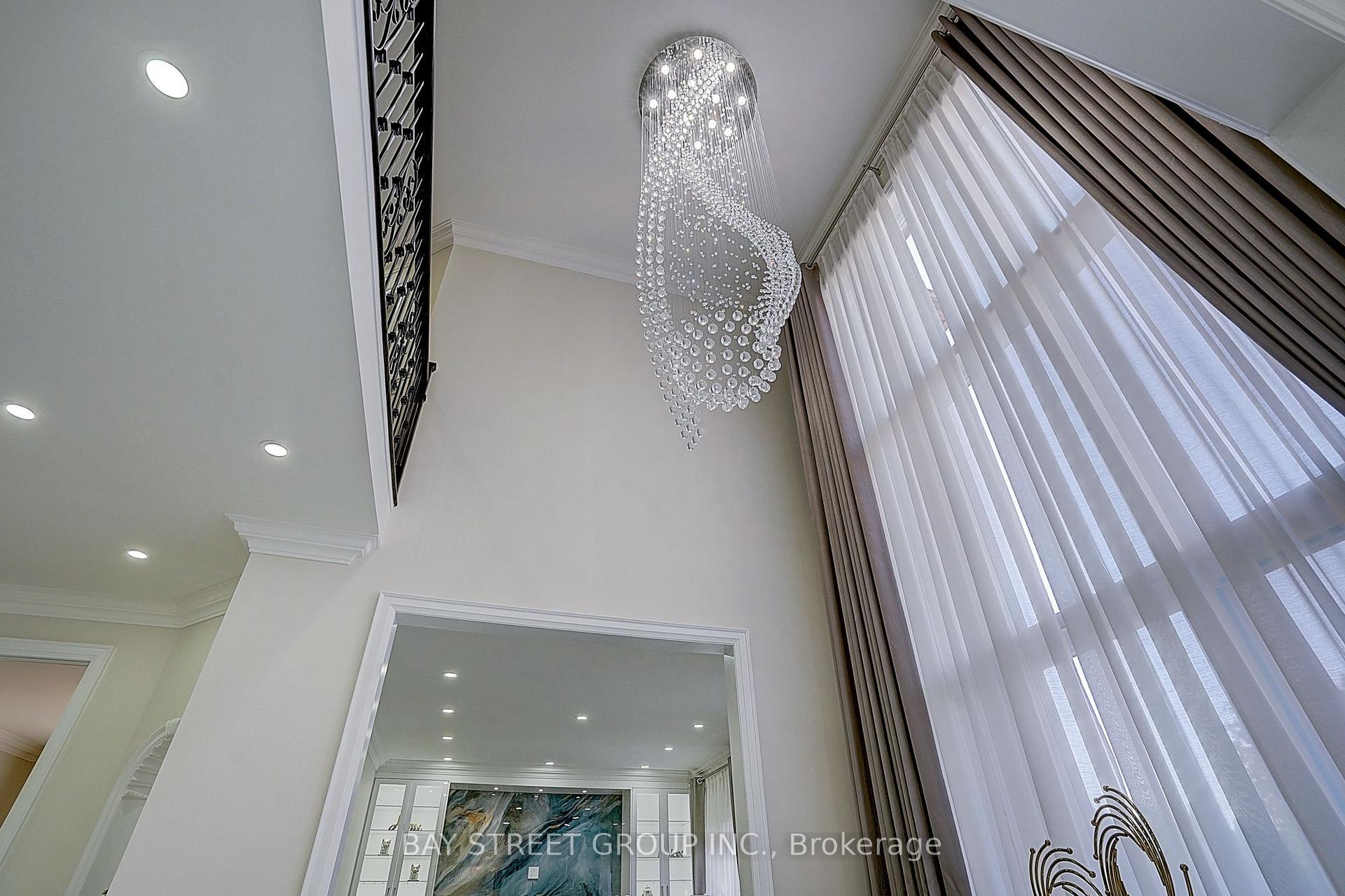 Photo 16 of 218 Boake Trail, Richmond Hill, Bayview Hill — HOMEH