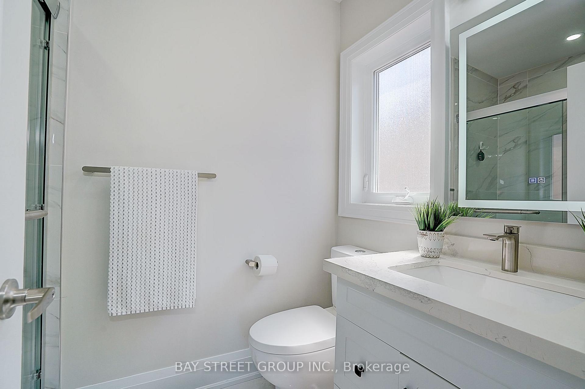 Photo 31 of 218 Boake Trail, Richmond Hill, Bayview Hill — HOMEH