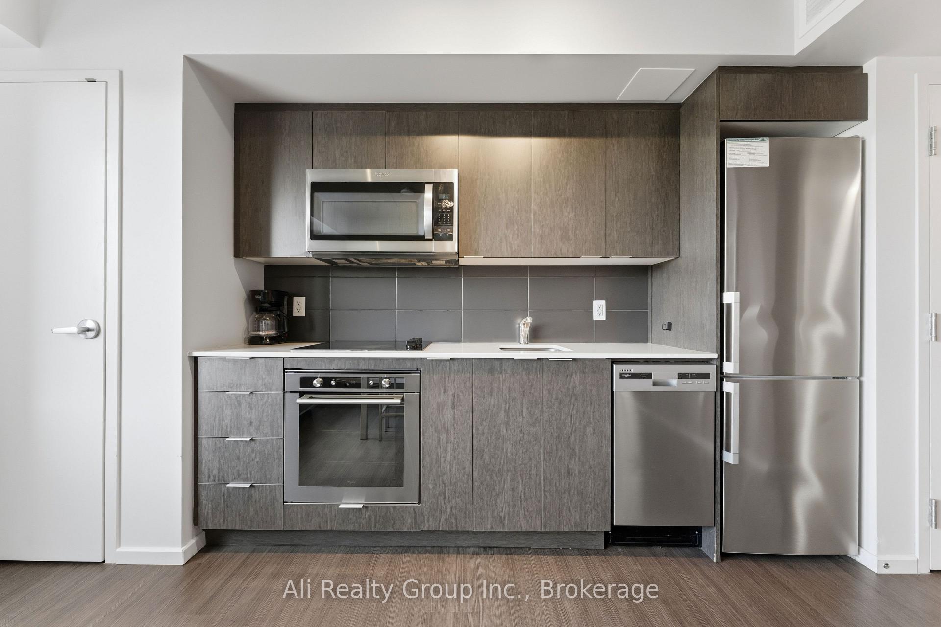 Photo 5 of Unit 603, 105 Champagne Avenue S, Ottawa, West Centre Town — HOMEH