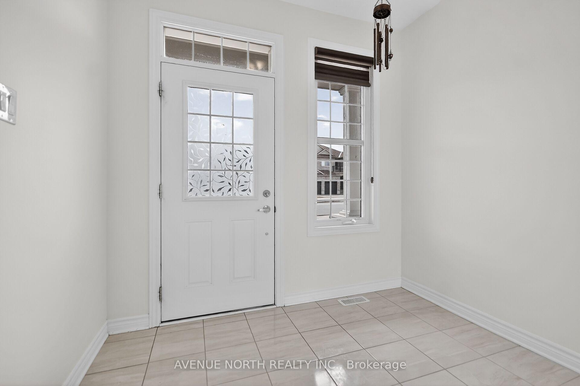 Photo 3 of 110 Dun Skipper Drive, Ottawa, Blossom Park/Kemp Park/Findlay Creek — HOMEH