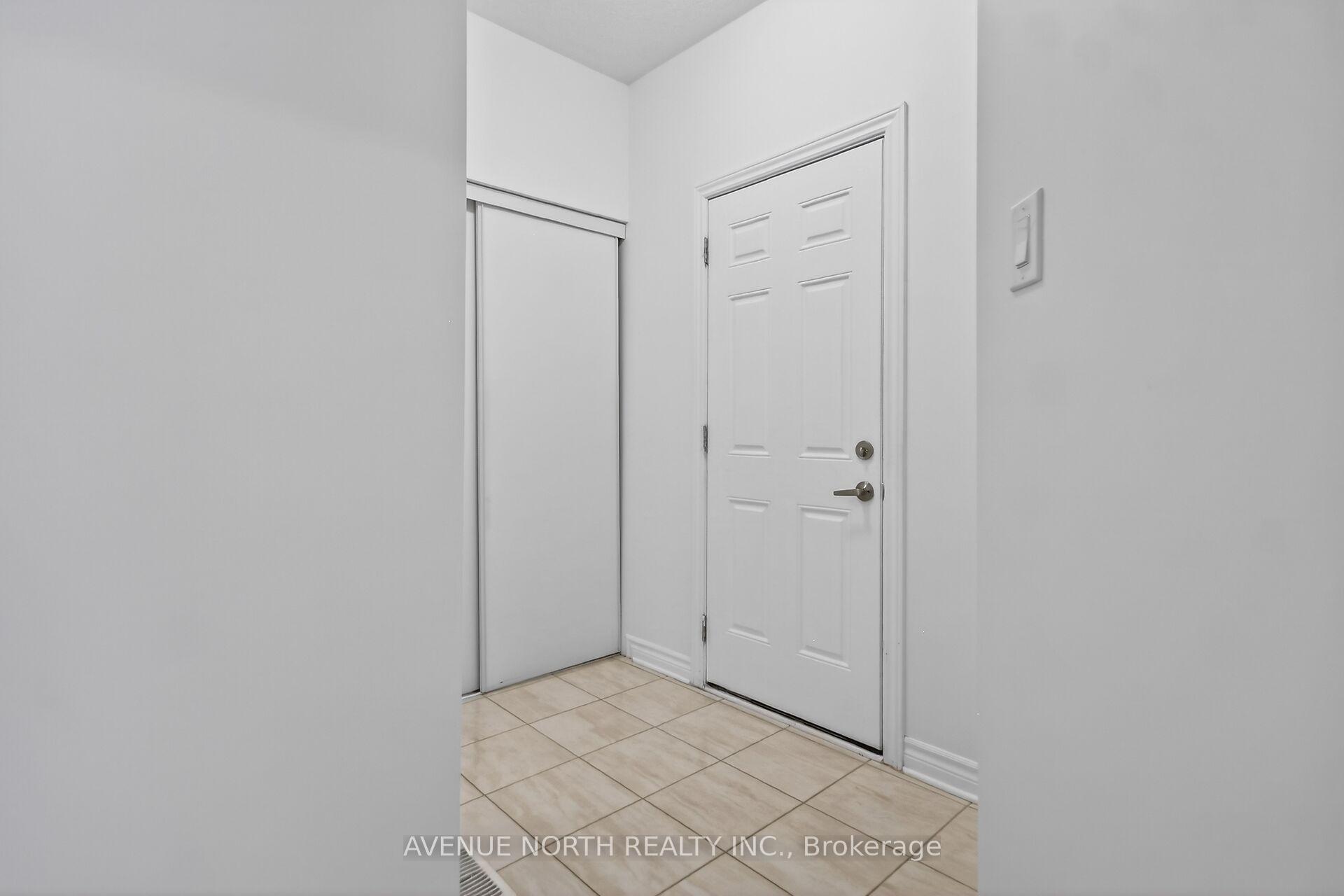 Photo 5 of 110 Dun Skipper Drive, Ottawa, Blossom Park/Kemp Park/Findlay Creek — HOMEH