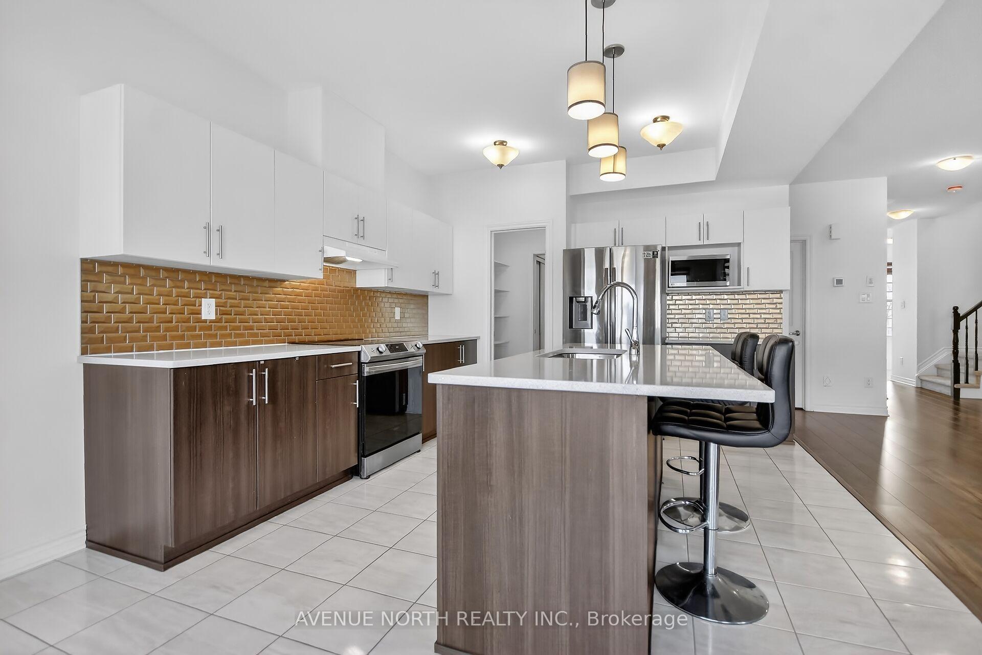 Photo 14 of 110 Dun Skipper Drive, Ottawa, Blossom Park/Kemp Park/Findlay Creek — HOMEH