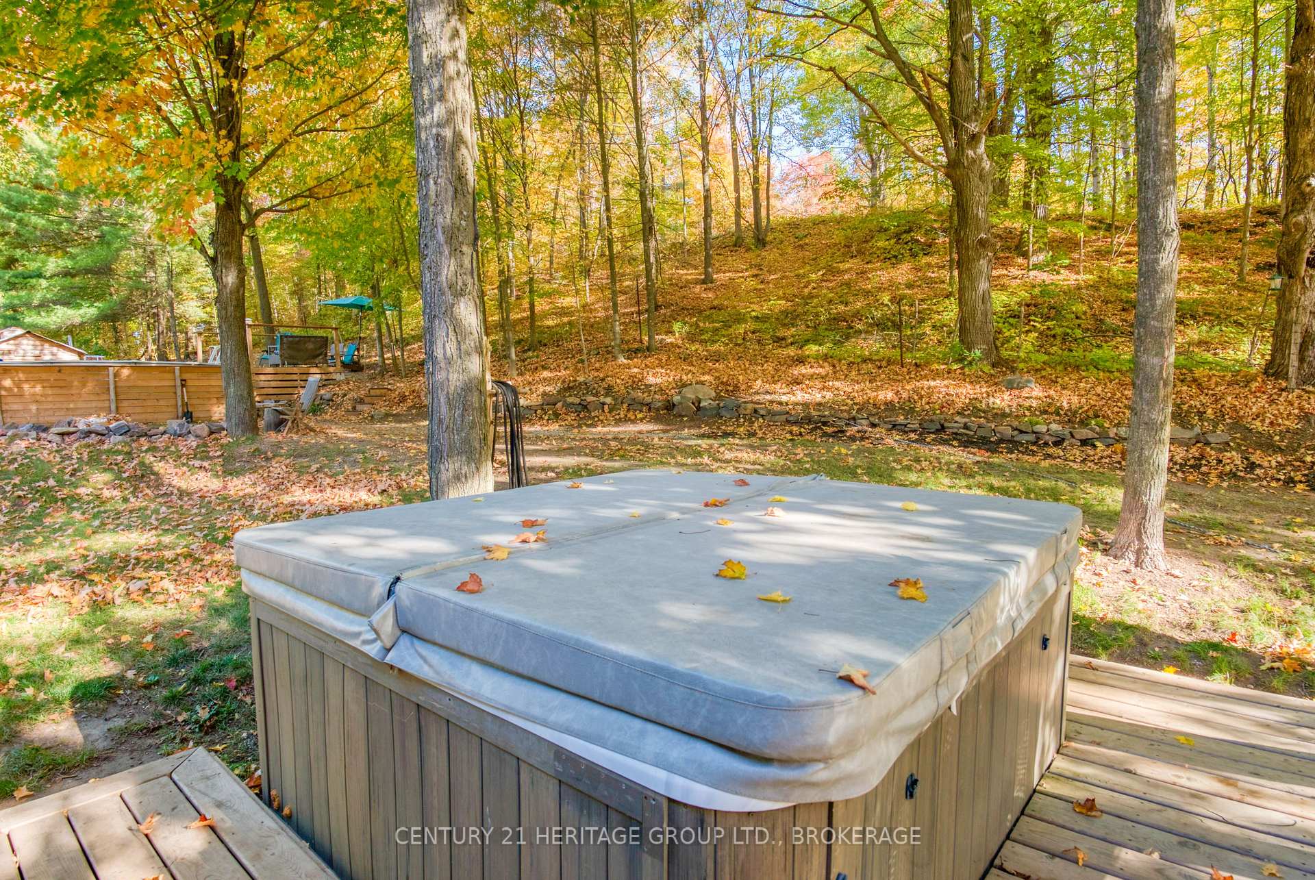 Photo 7 of 10874 Canoe Lake Road, Frontenac, Frontenac South — HOMEH
