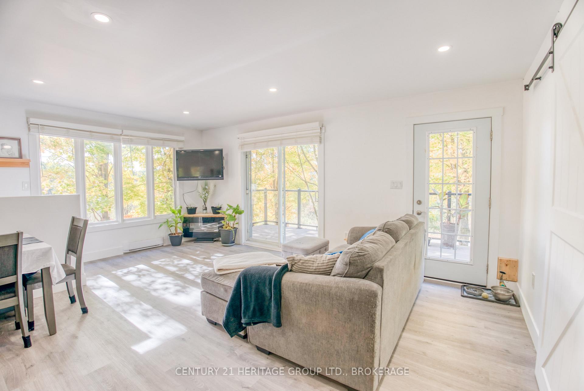 Photo 16 of 10874 Canoe Lake Road, Frontenac, Frontenac South — HOMEH