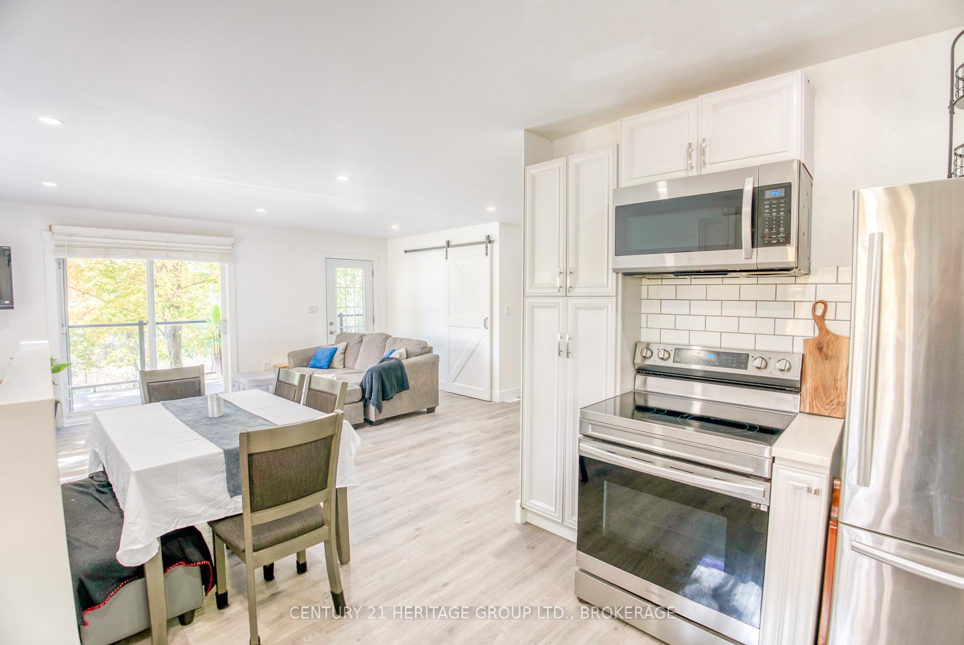 Photo 25 of 10874 Canoe Lake Road, Frontenac, Frontenac South — HOMEH