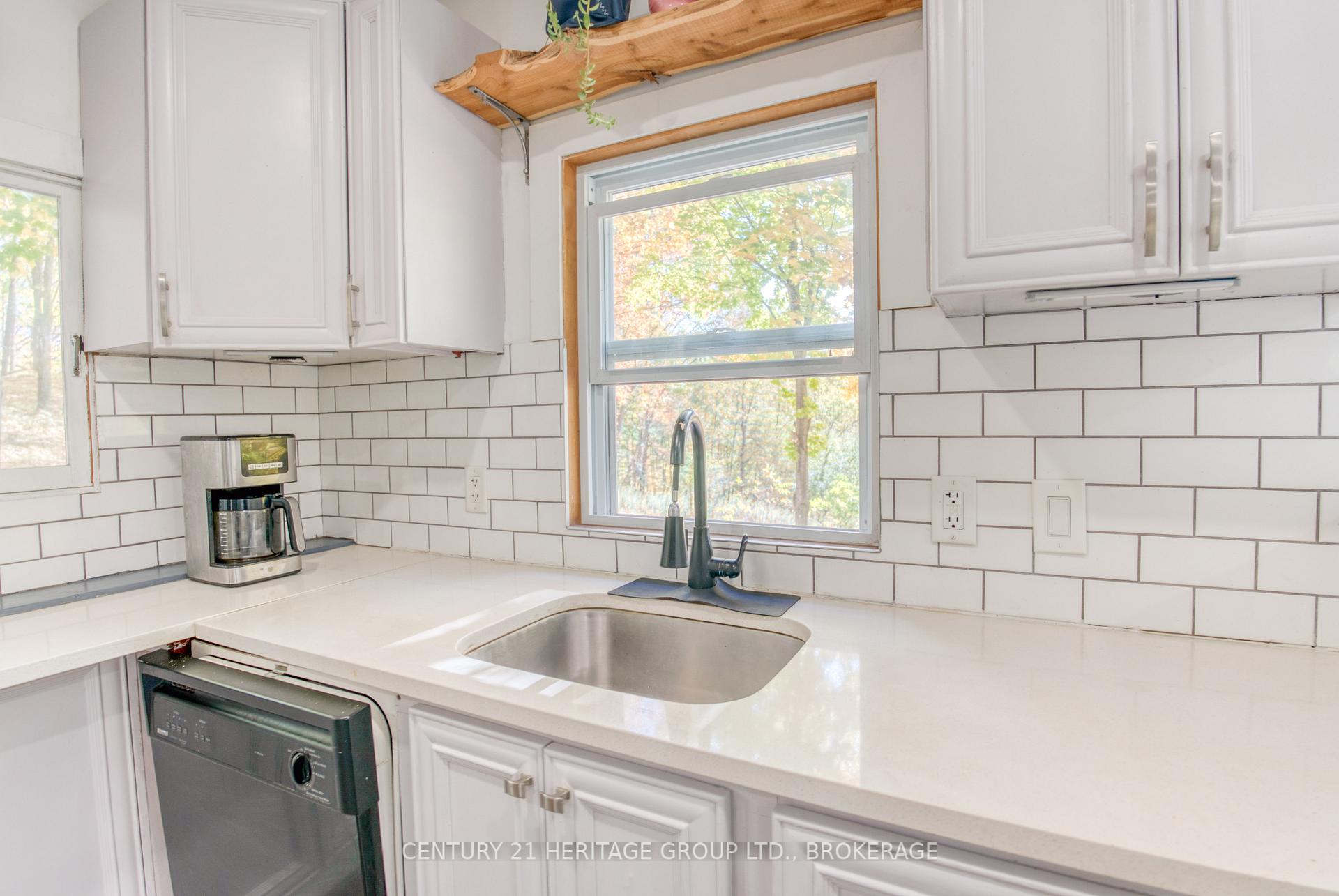 Photo 24 of 10874 Canoe Lake Road, Frontenac, Frontenac South — HOMEH