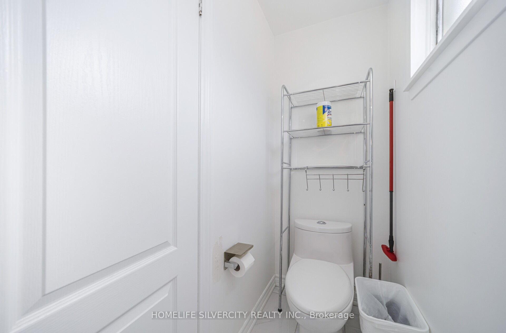 Photo 20 of 7582 Discus Crescent, Mississauga, Malton — HOMEH